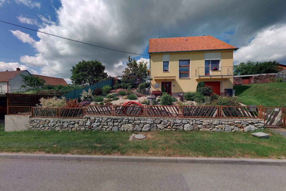 Půjčovna čistící strojů Monika Tesařová Pernicová