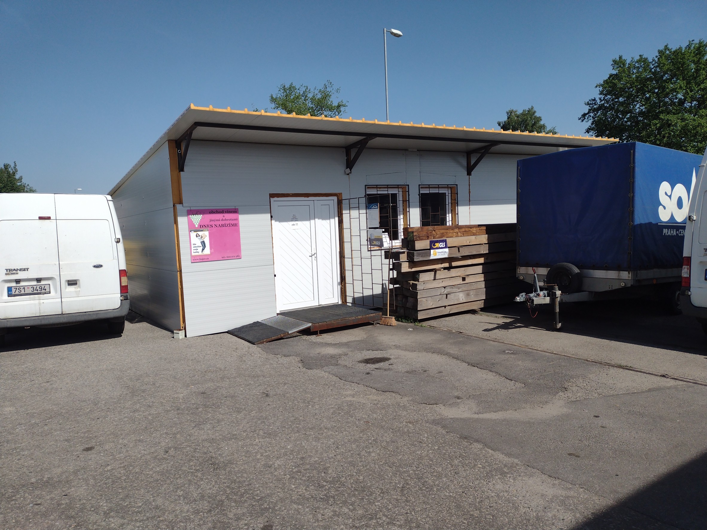 Vinný butik Hajer foto 2