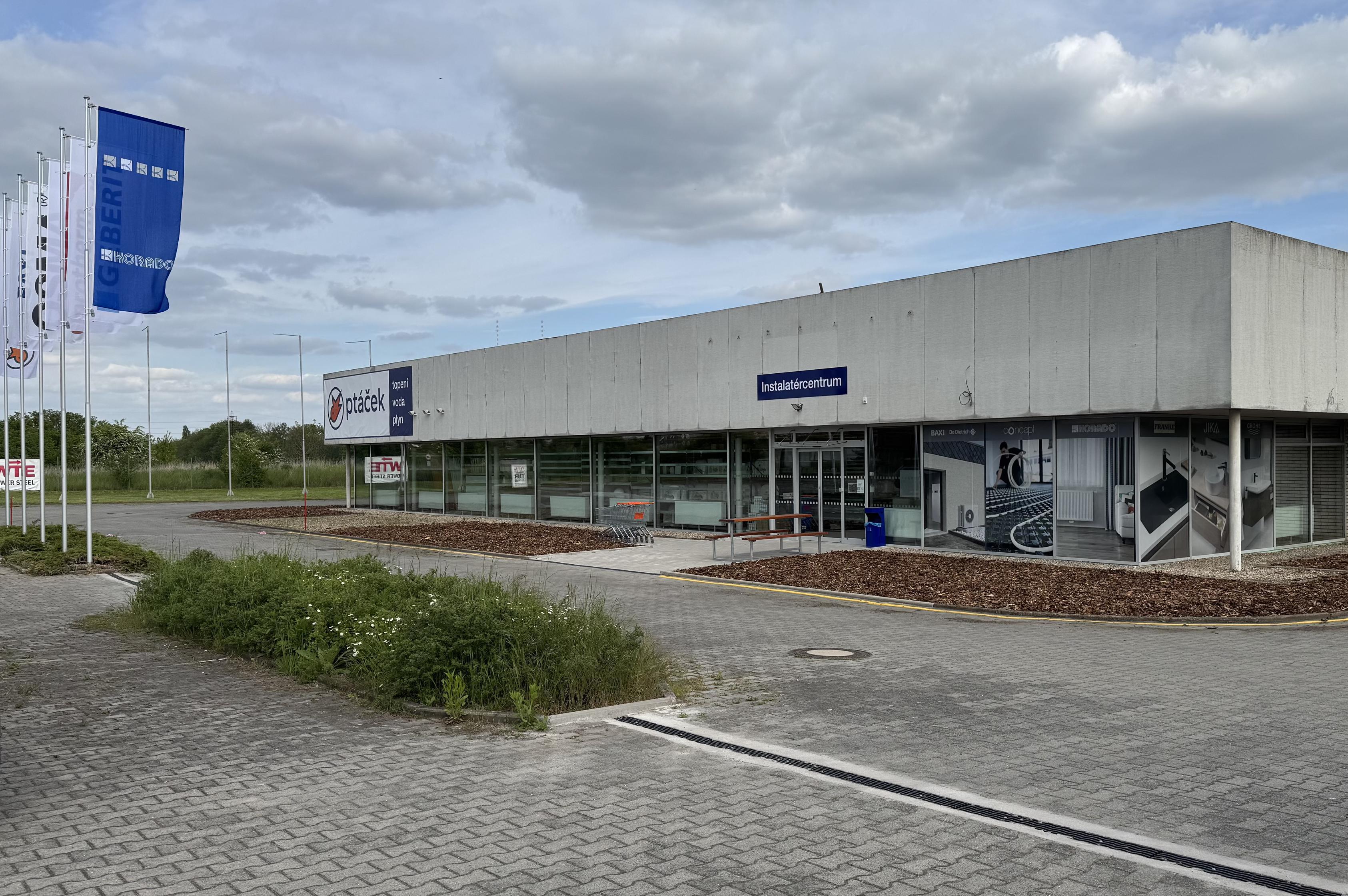 PTÁČEK: topení-voda-plyn