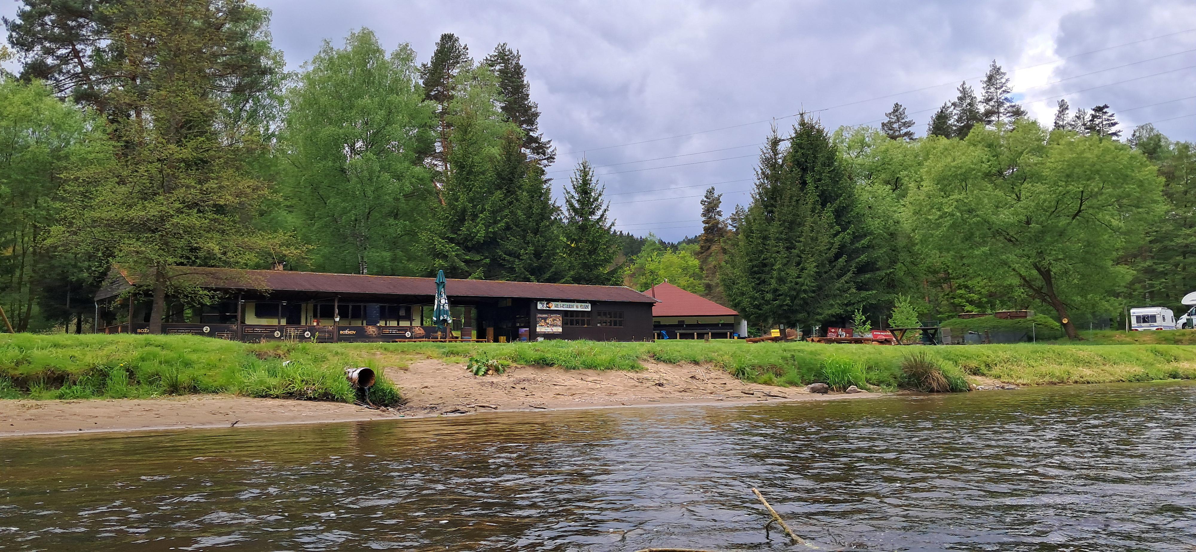 Kemp Na Pískárně - restaurace