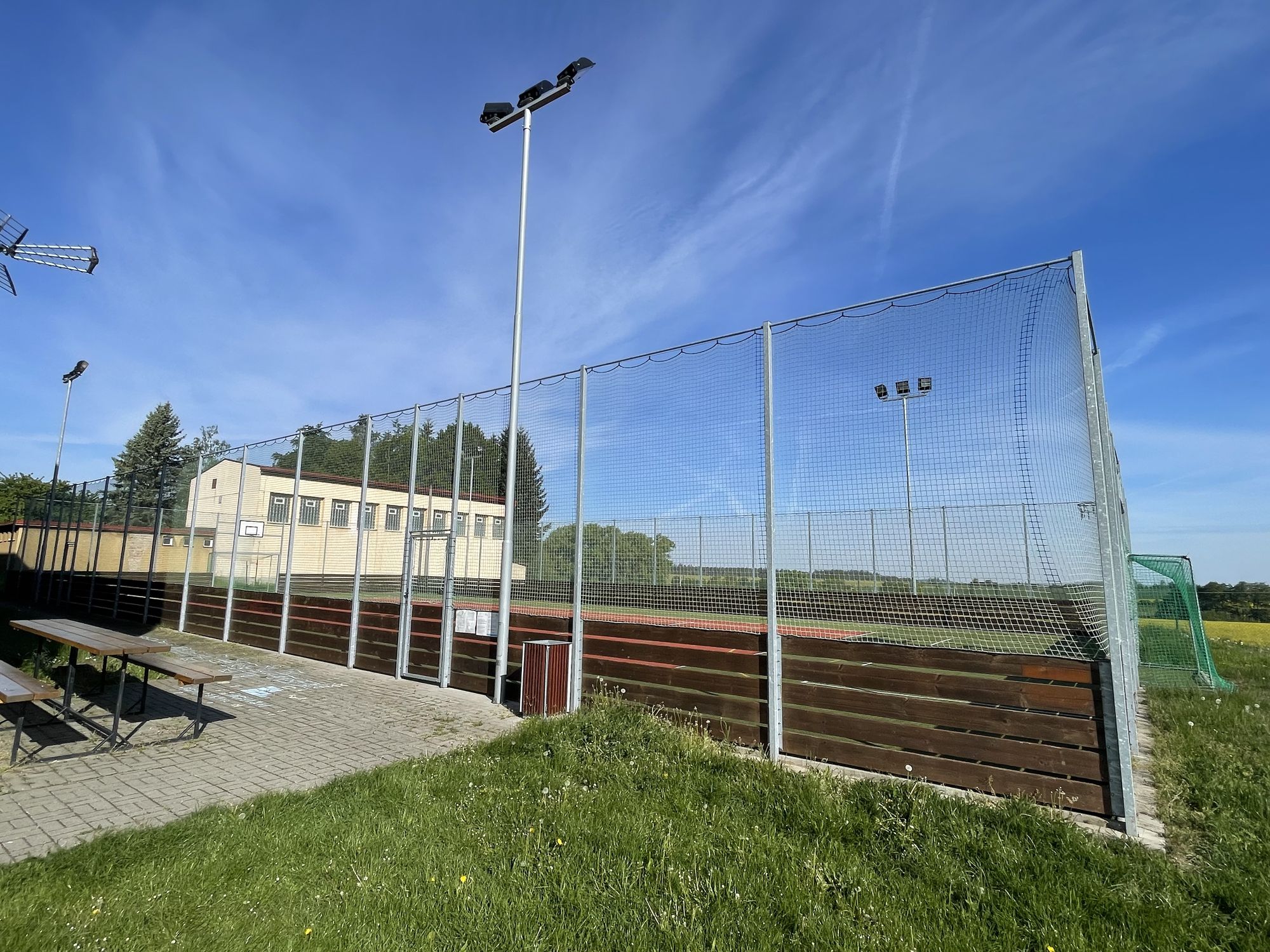 Multifunkční hřiště Červené Janovice foto 2