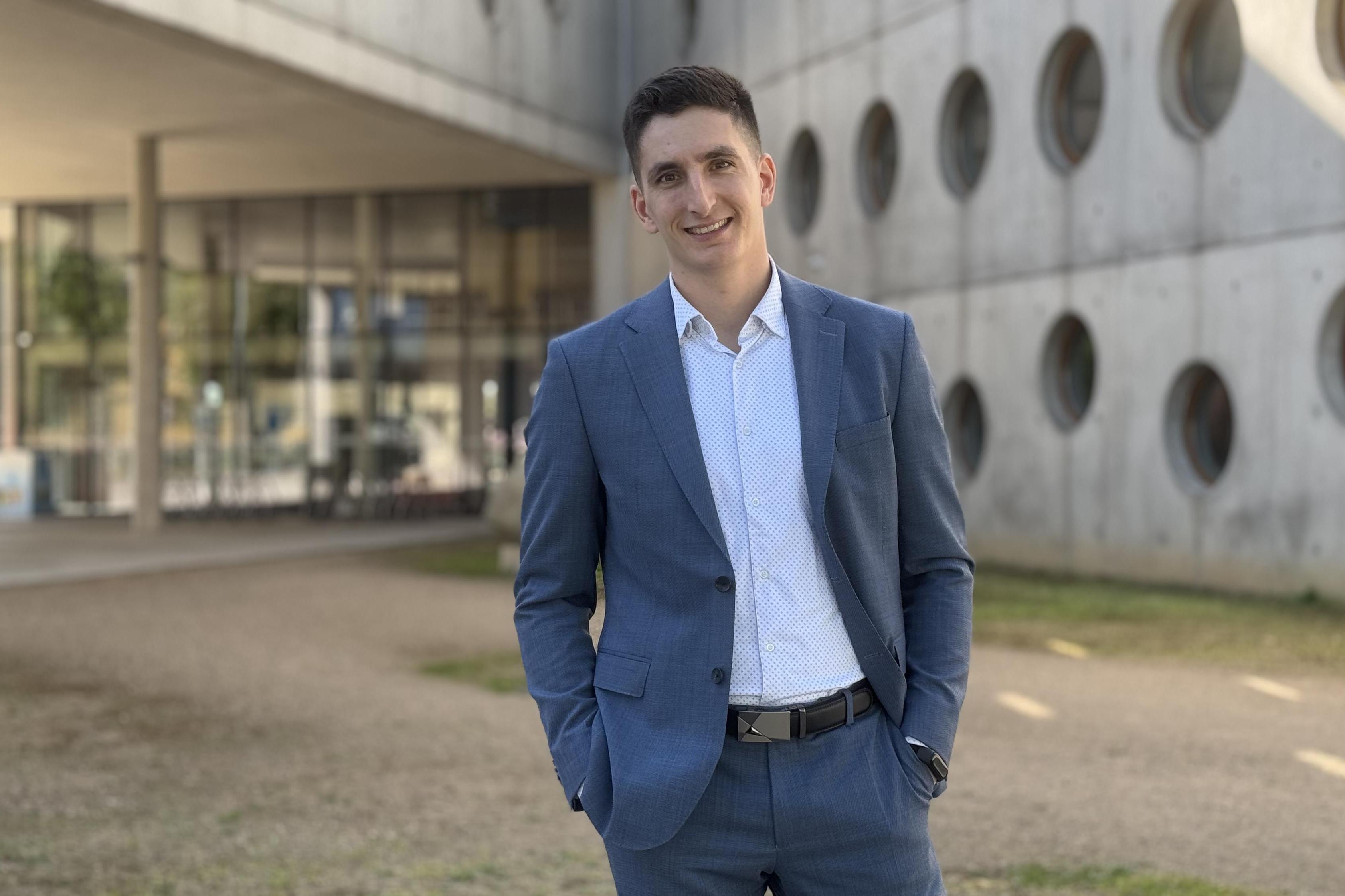 Ing. Tomáš Cvejn - Vaše jistota ve světě financí