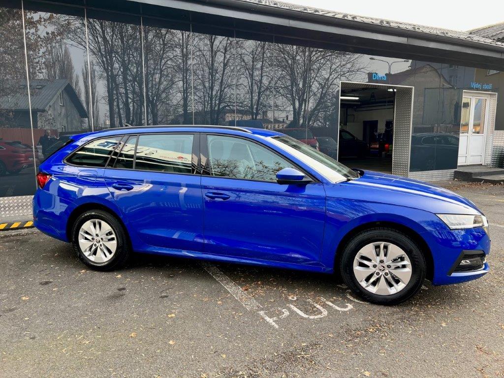 Pronájem vozu Škoda Octavia IV v naftě