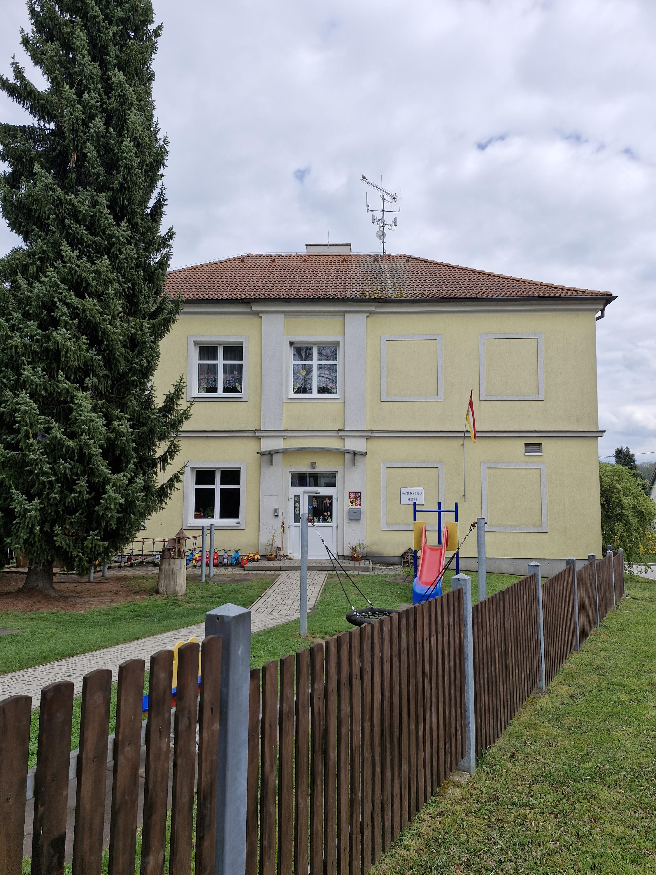 MŠ Hrusice foto 2