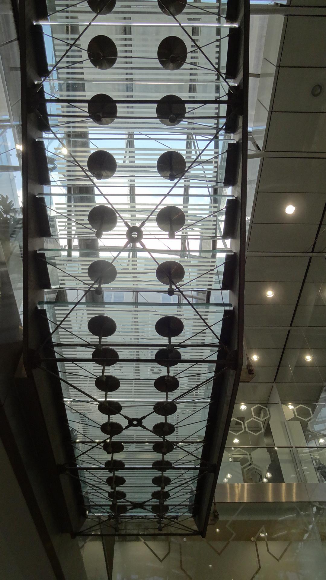 Raiffeisenbank - bankomat foto 6