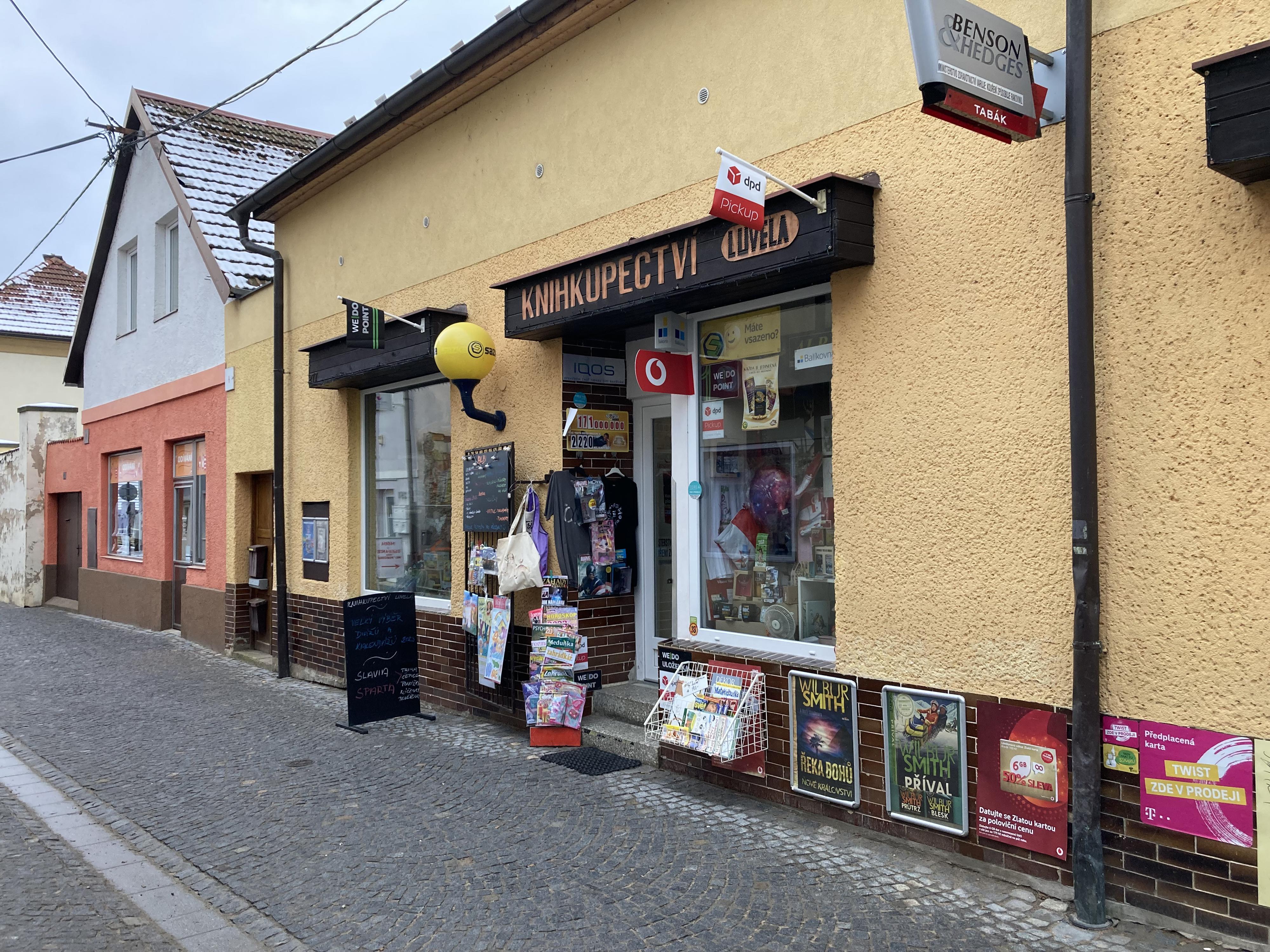 Knihkupectví Luvela foto 2