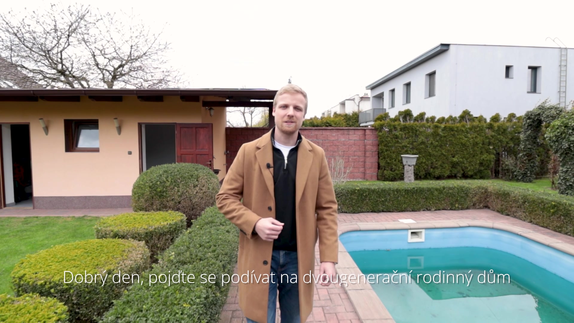 Jiří Novák - realitní zprostředkovatel foto 2 (náhled videa)