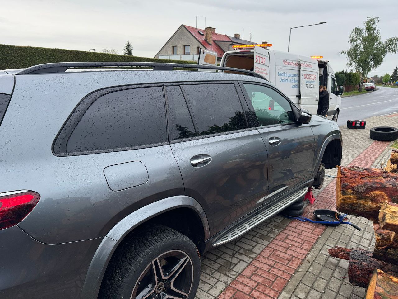 Miroslav Bondira - mobilní pneuservis foto 4