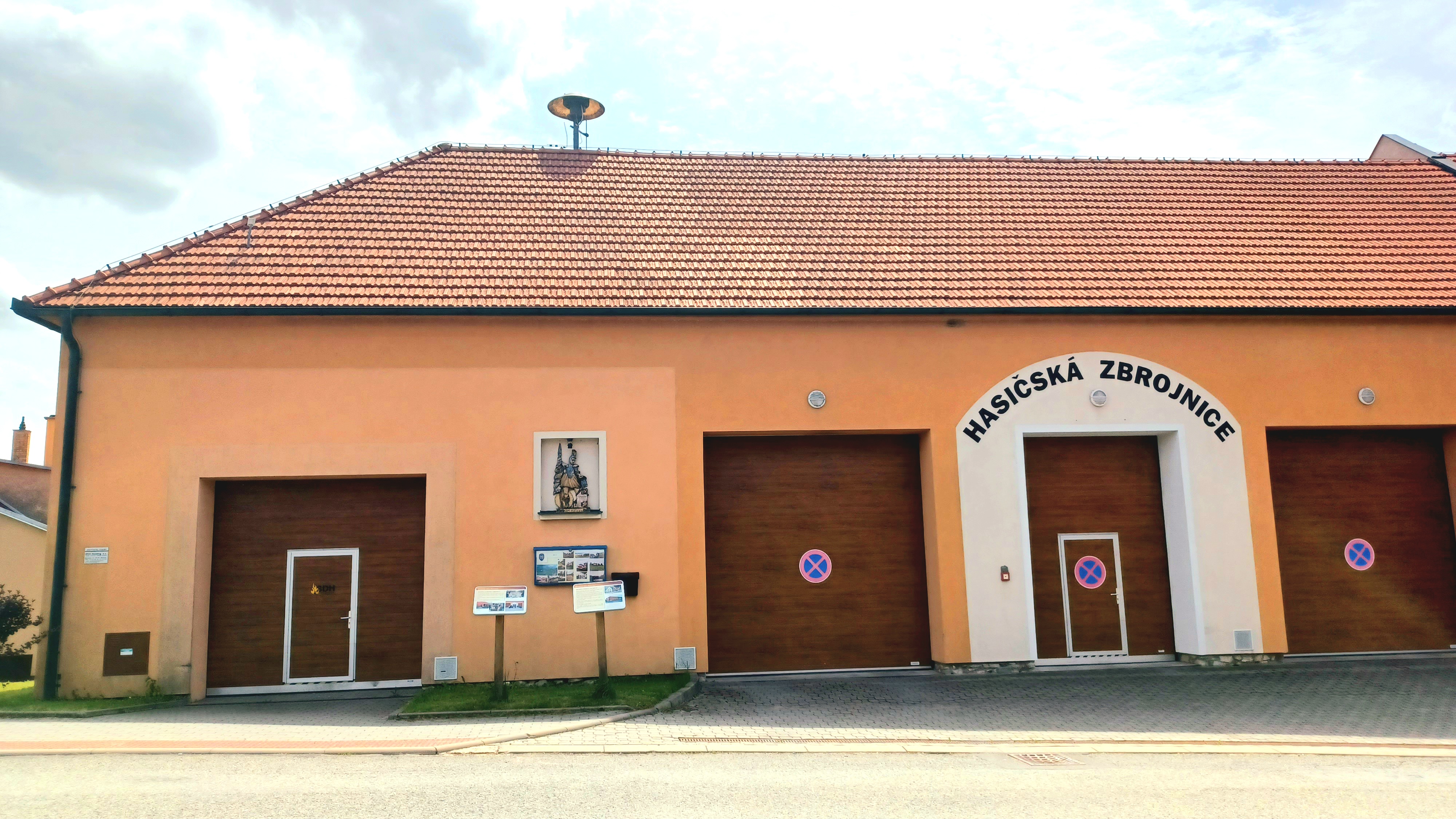 Sbor dobrovolných hasičů Petrovice foto 2