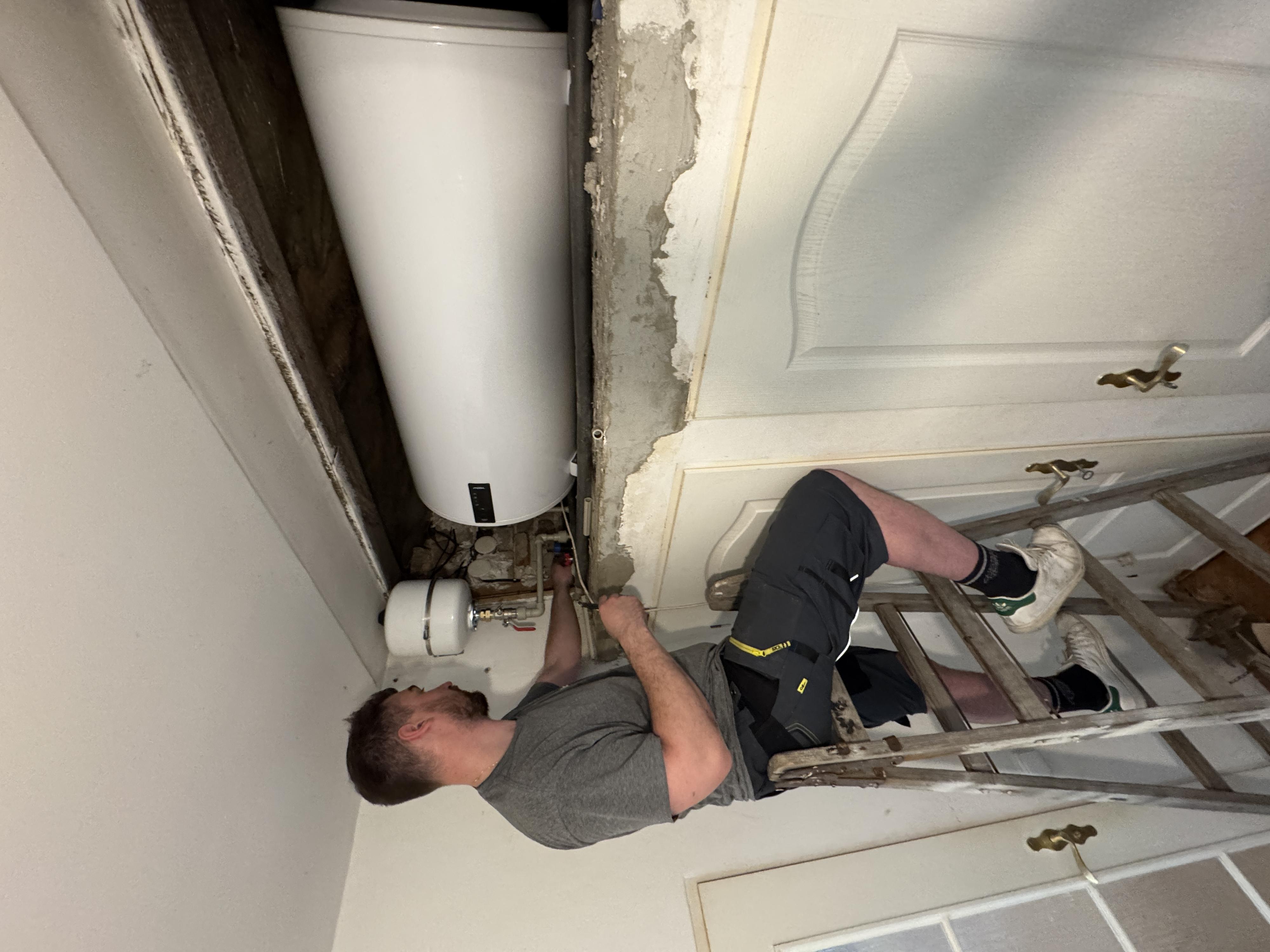 Instalatér, topenář, elektrikář - Dino Group s.r.o. foto 2