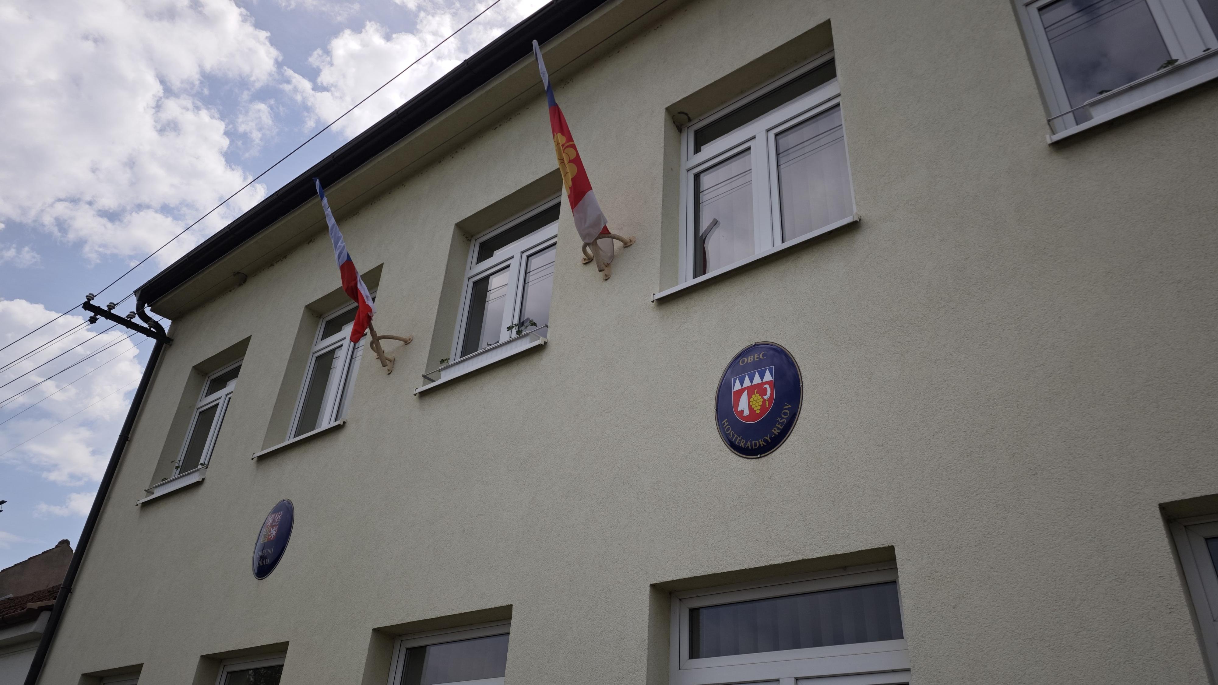 Hostěrádky-Rešov - obecní úřad foto 5