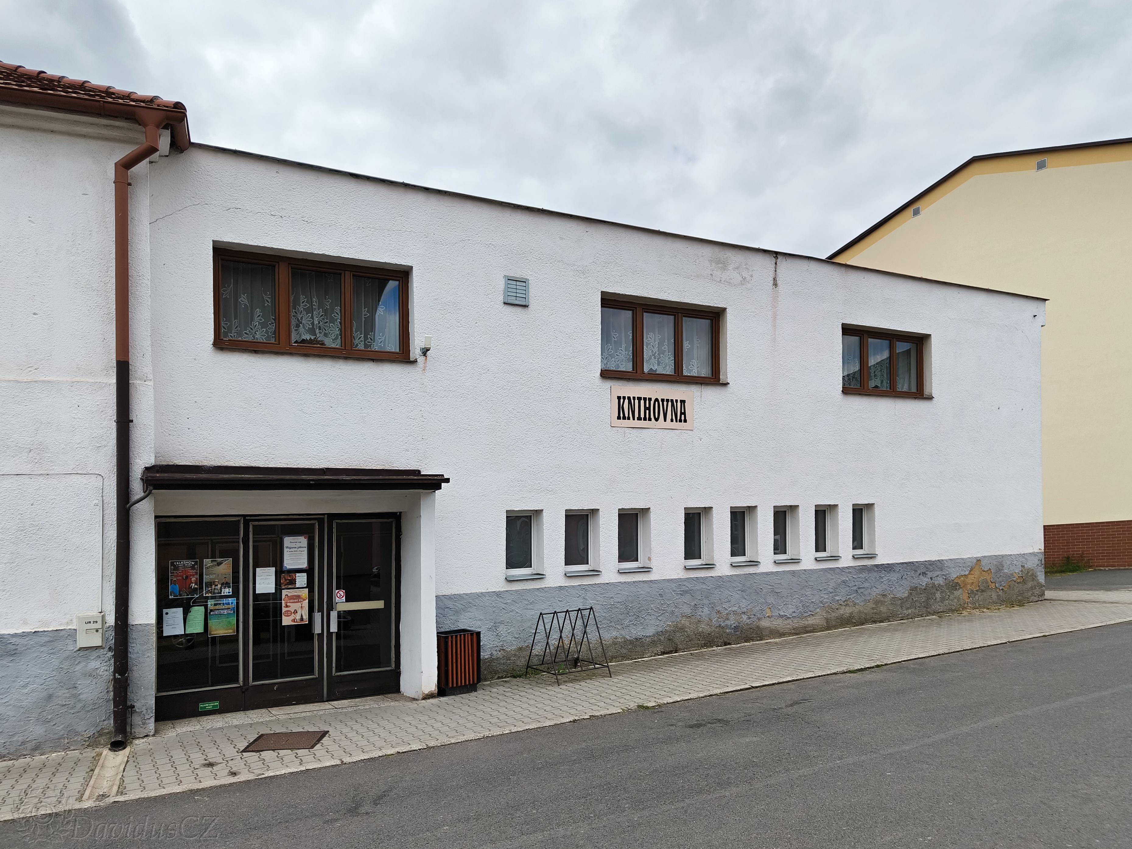 Městská knihovna Kryry