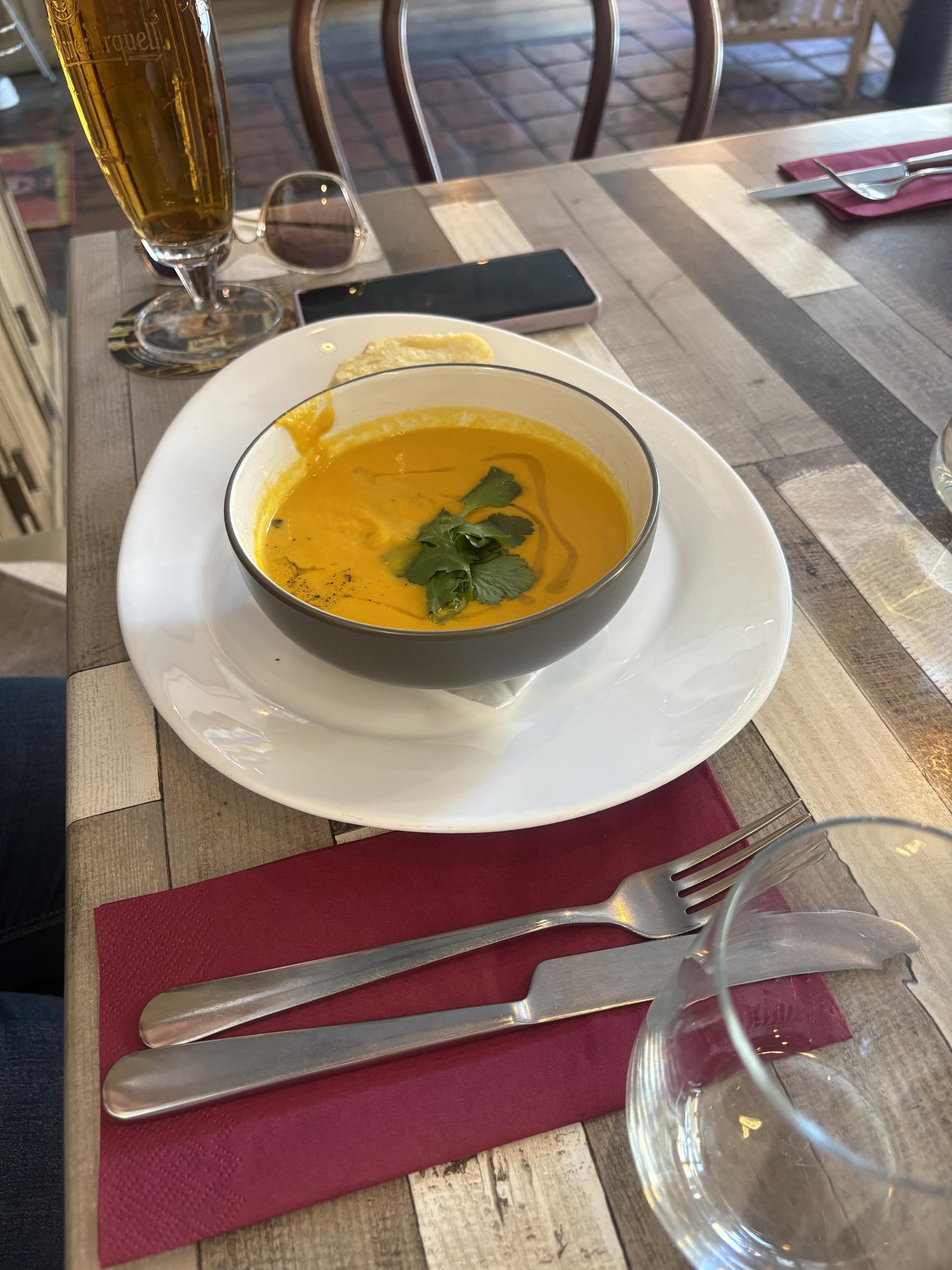 CAFE LOUIS VÝTOŇ & RESTAURANT foto 6