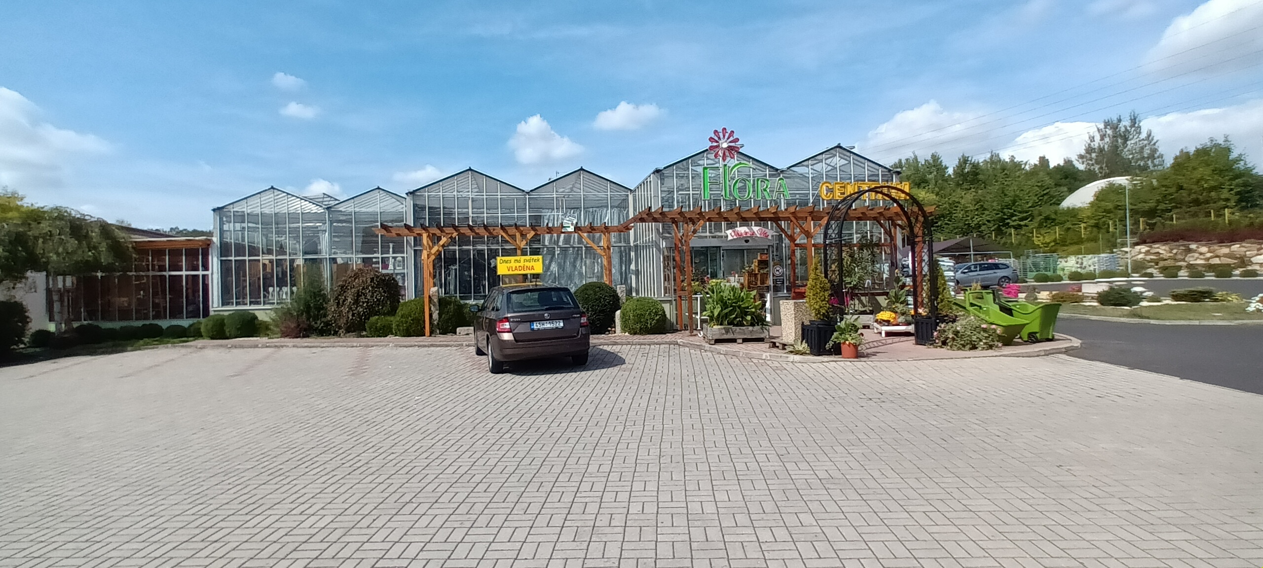 Flora Centrum , Karlovy Vary - zahradní centrum Bohatice foto 5