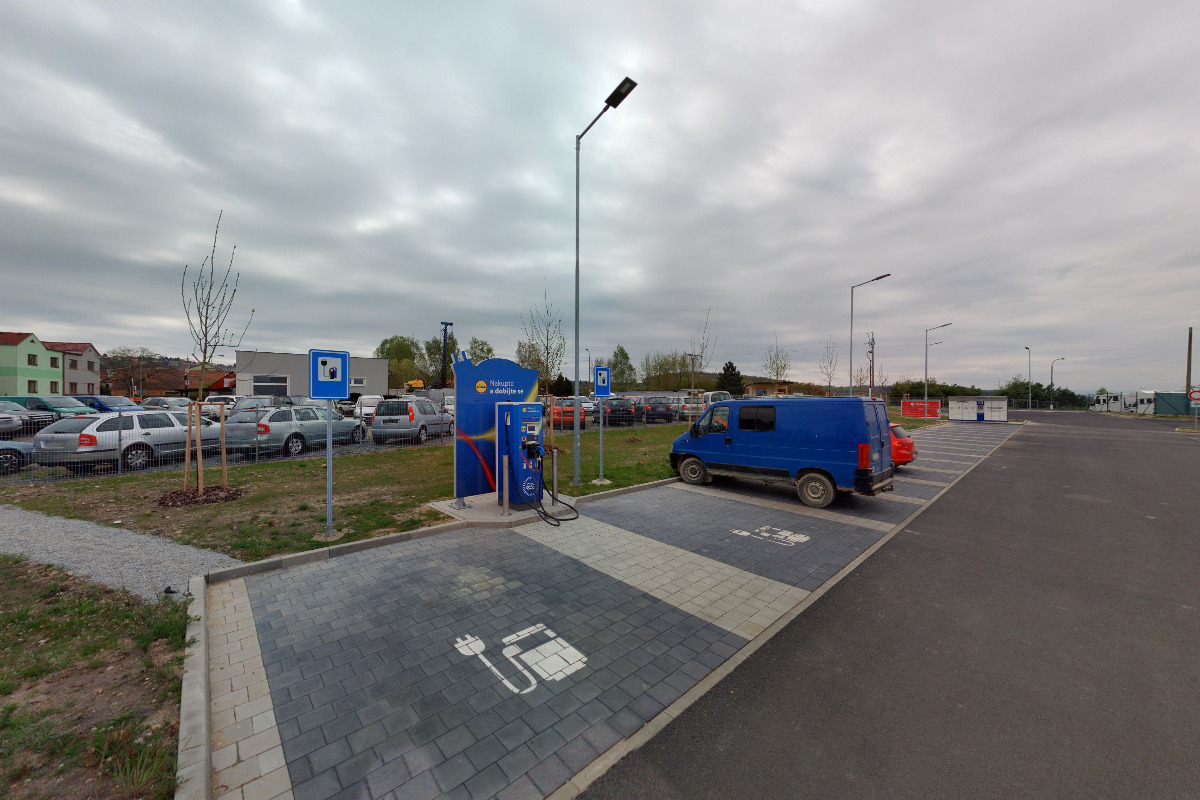 Nabíjecí stanice Lidl