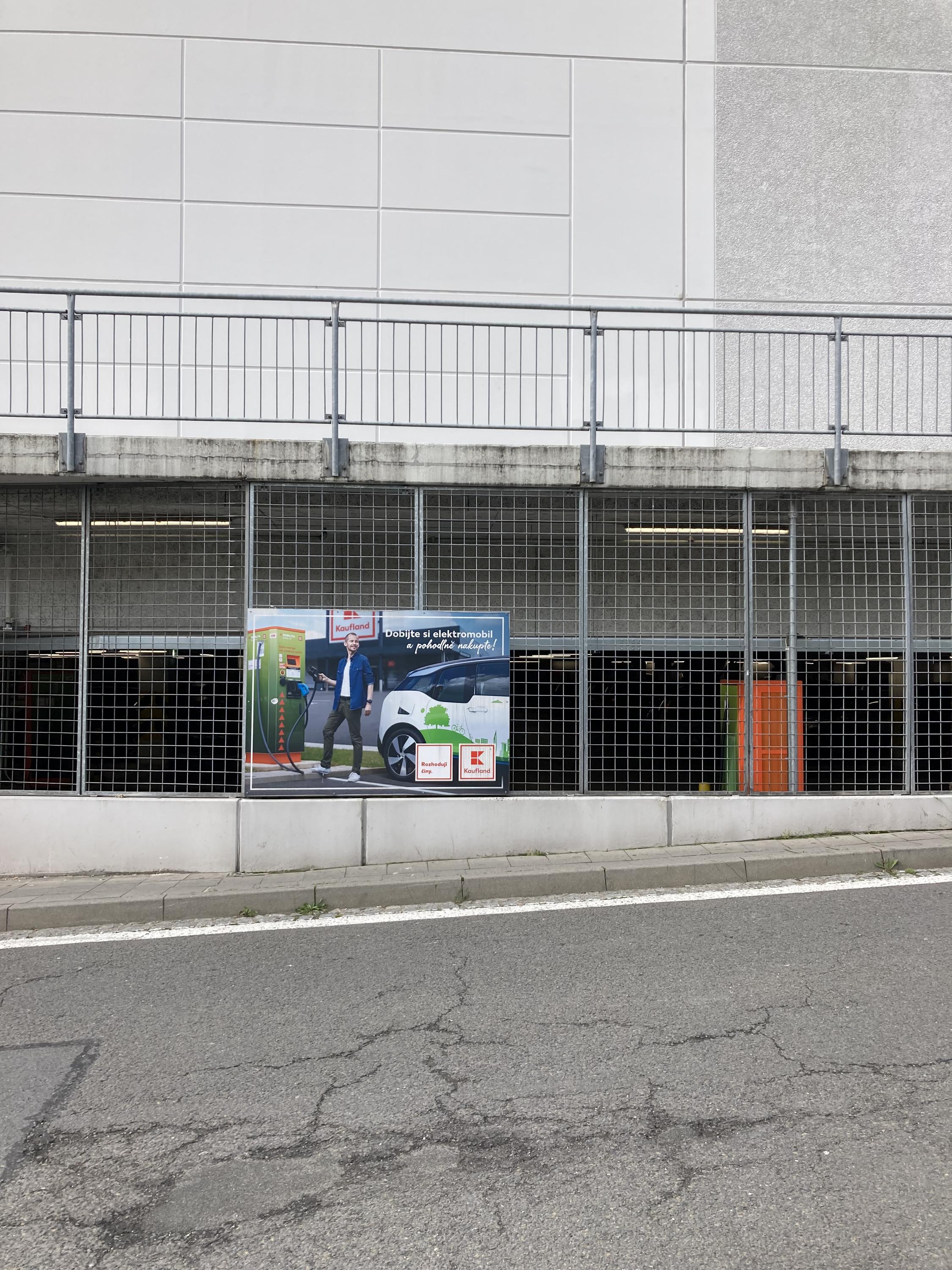 Nabíjecí stanice ČEZ foto 4