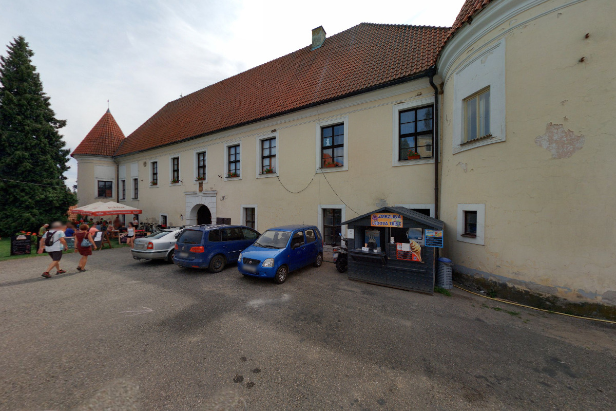 Zmrzlinový stánek náměstí J. Žižky