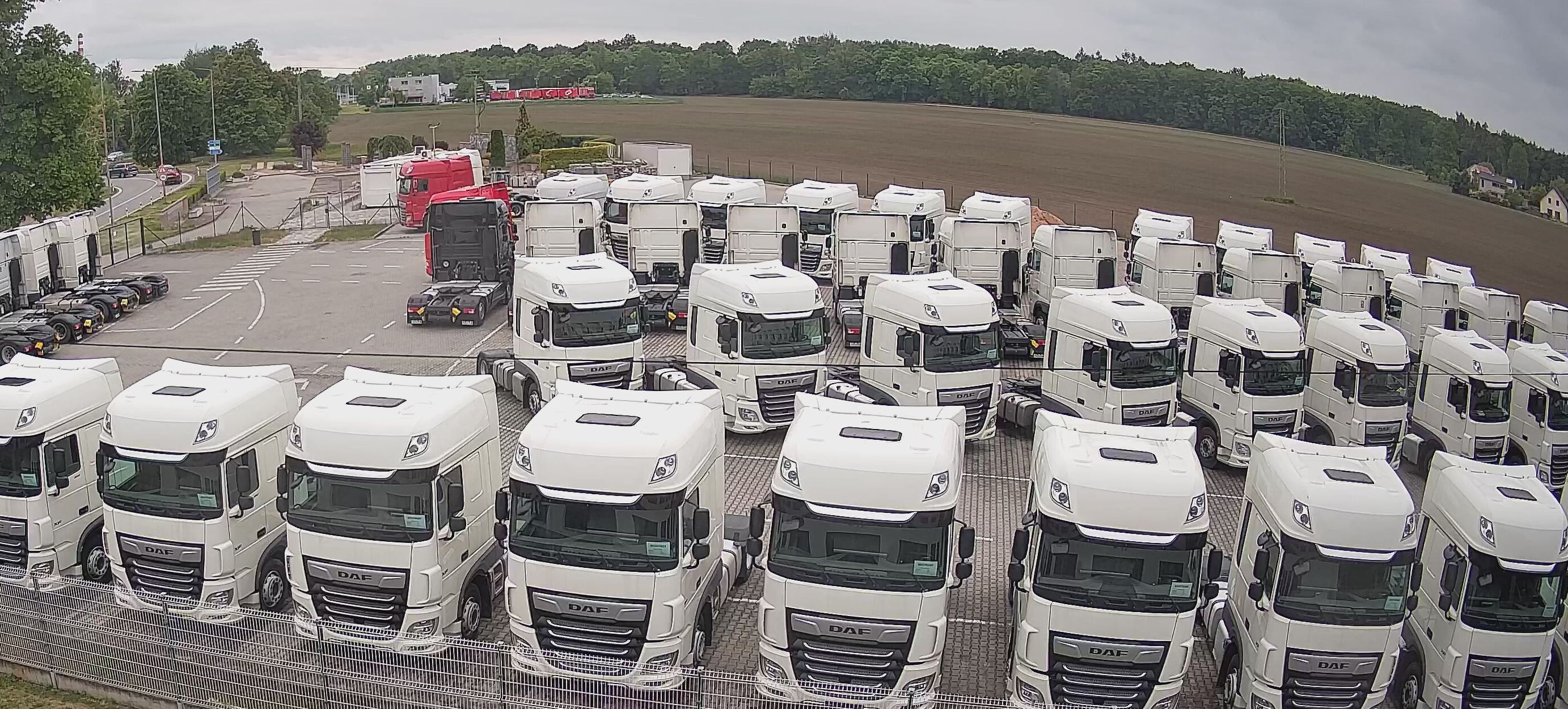 USED TRUCKS centrum foto 2