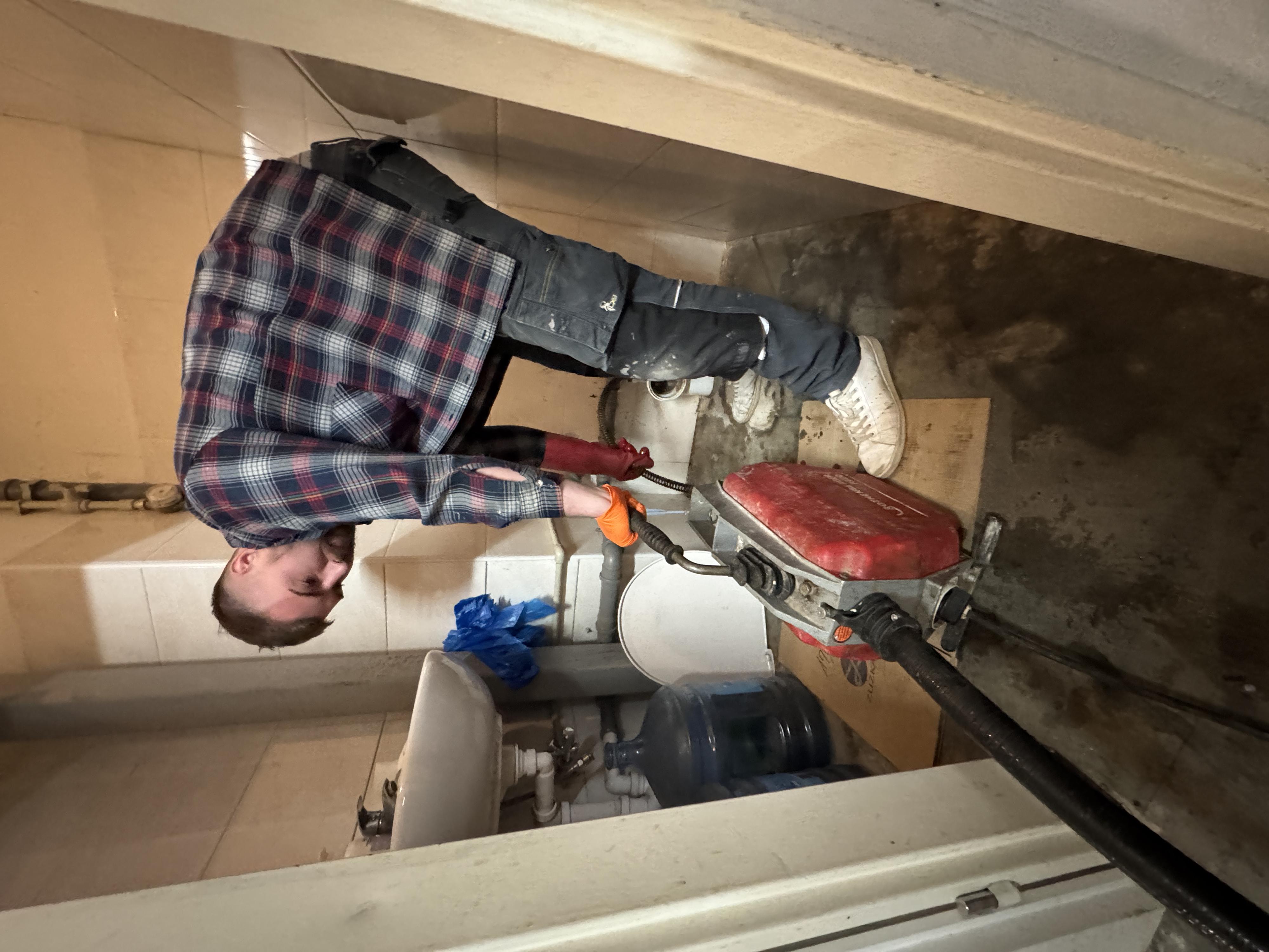 Instalatér, topenář, elektrikář - Dino Group s.r.o. foto 6