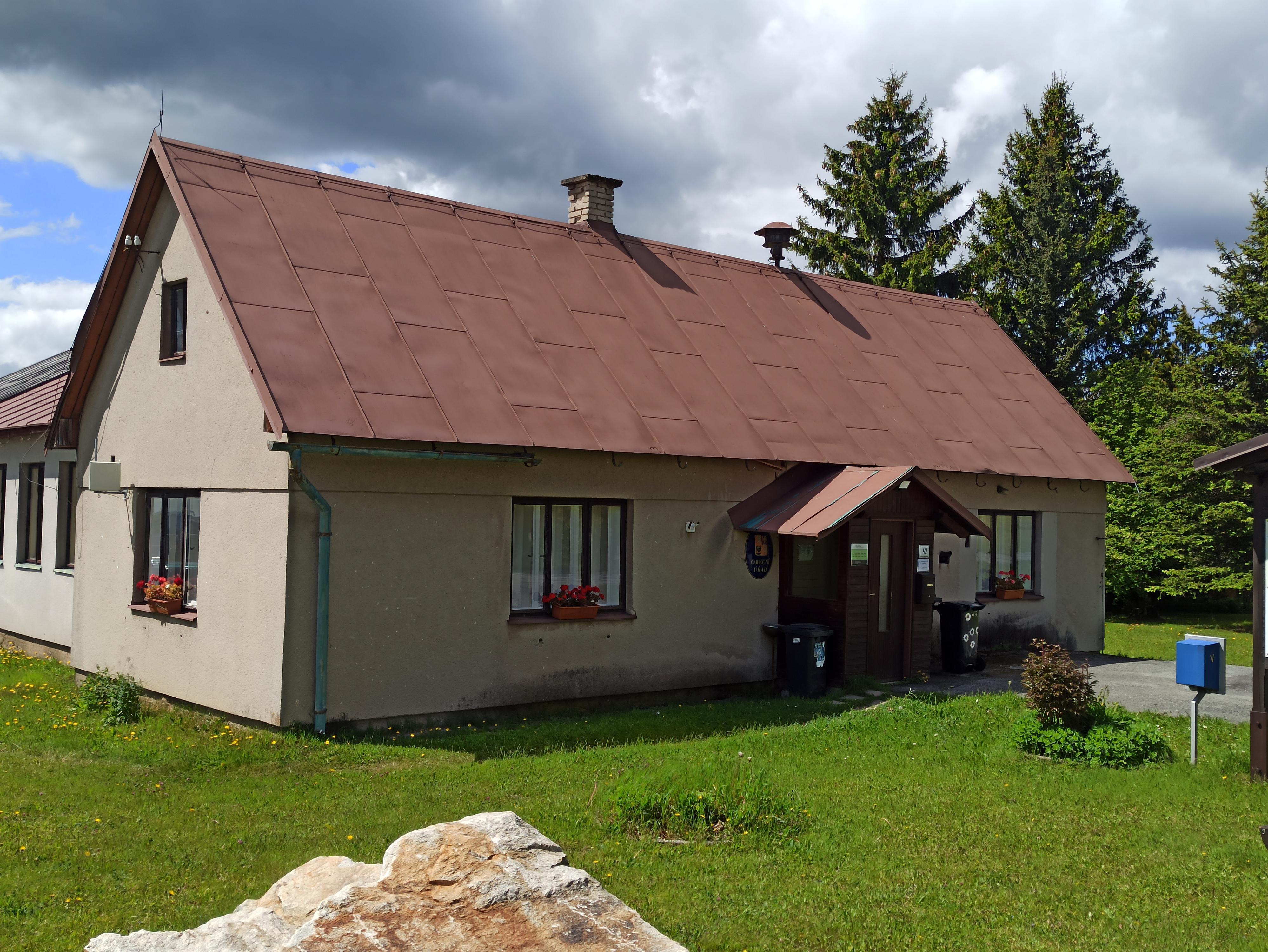 Jestřabí v Krkonoších - obecní úřad foto 2