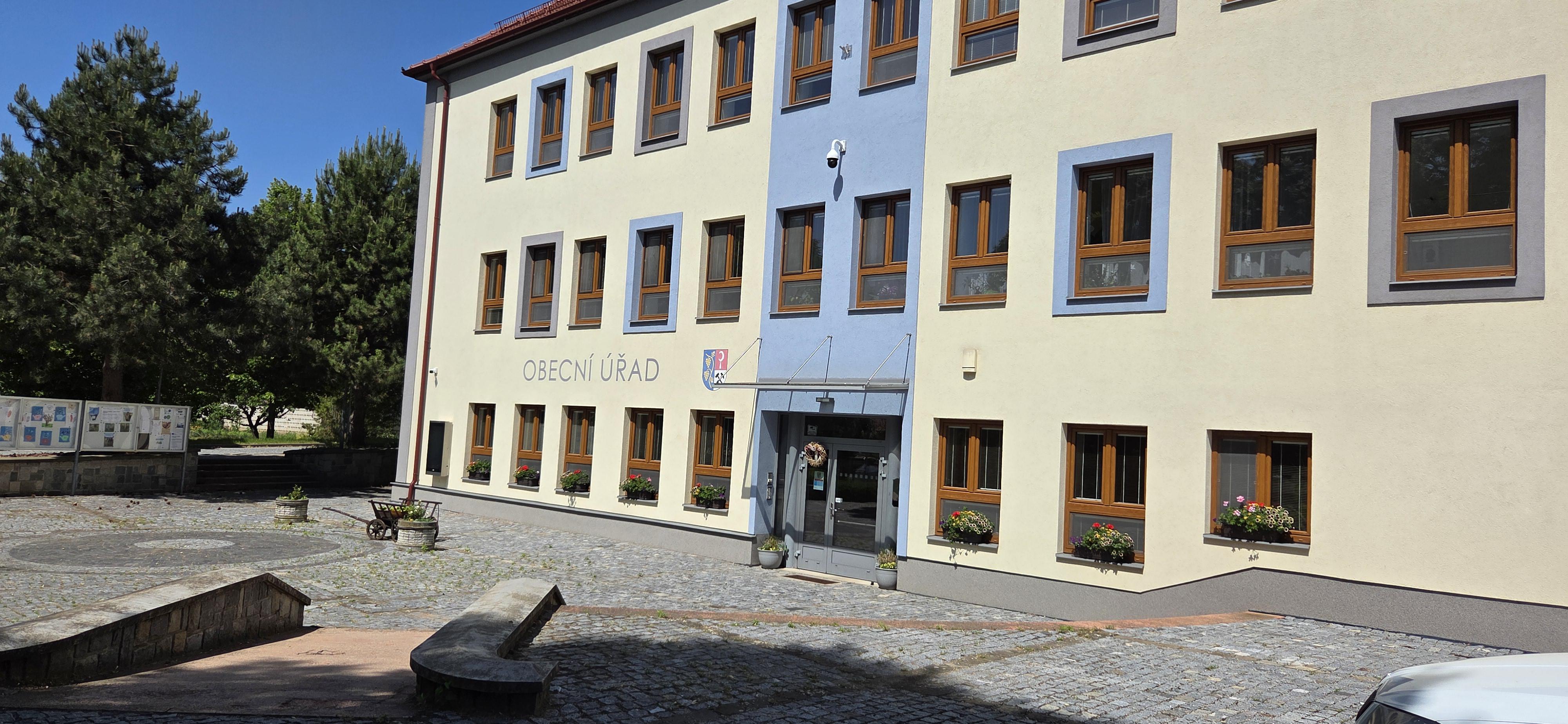 Šardice - obecní úřad foto 6