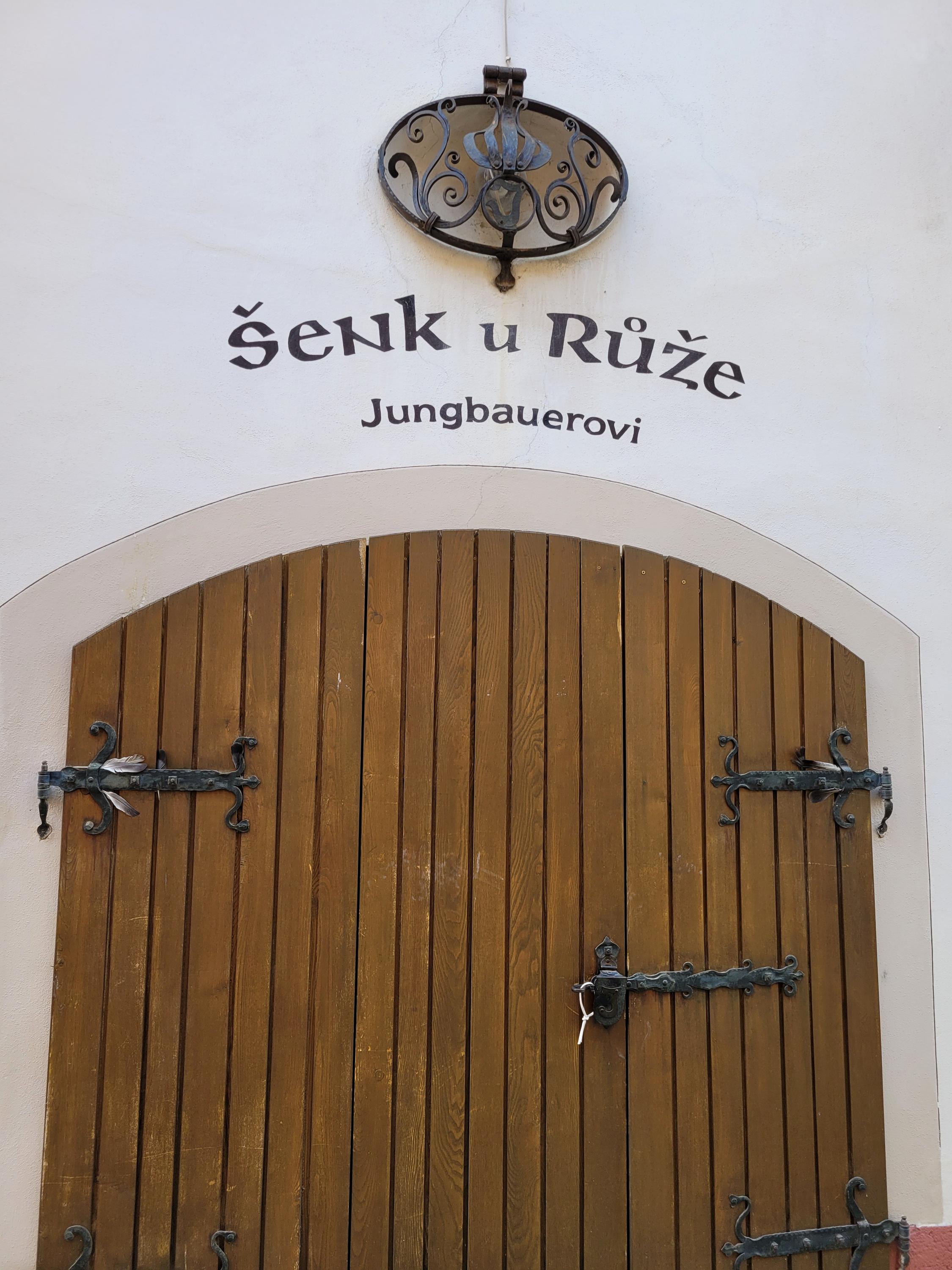 Šenk u růže foto 5