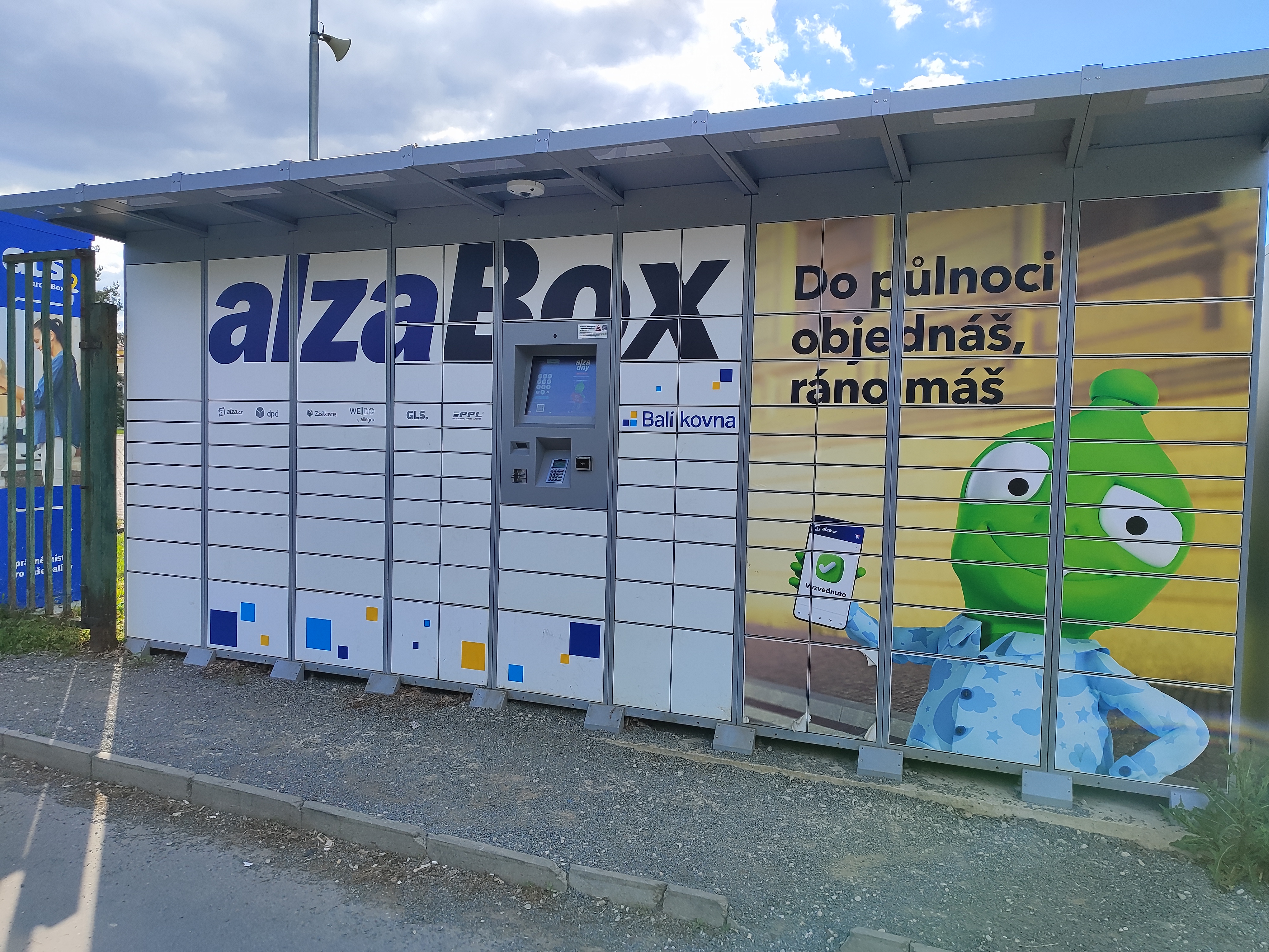 AlzaBox foto 2