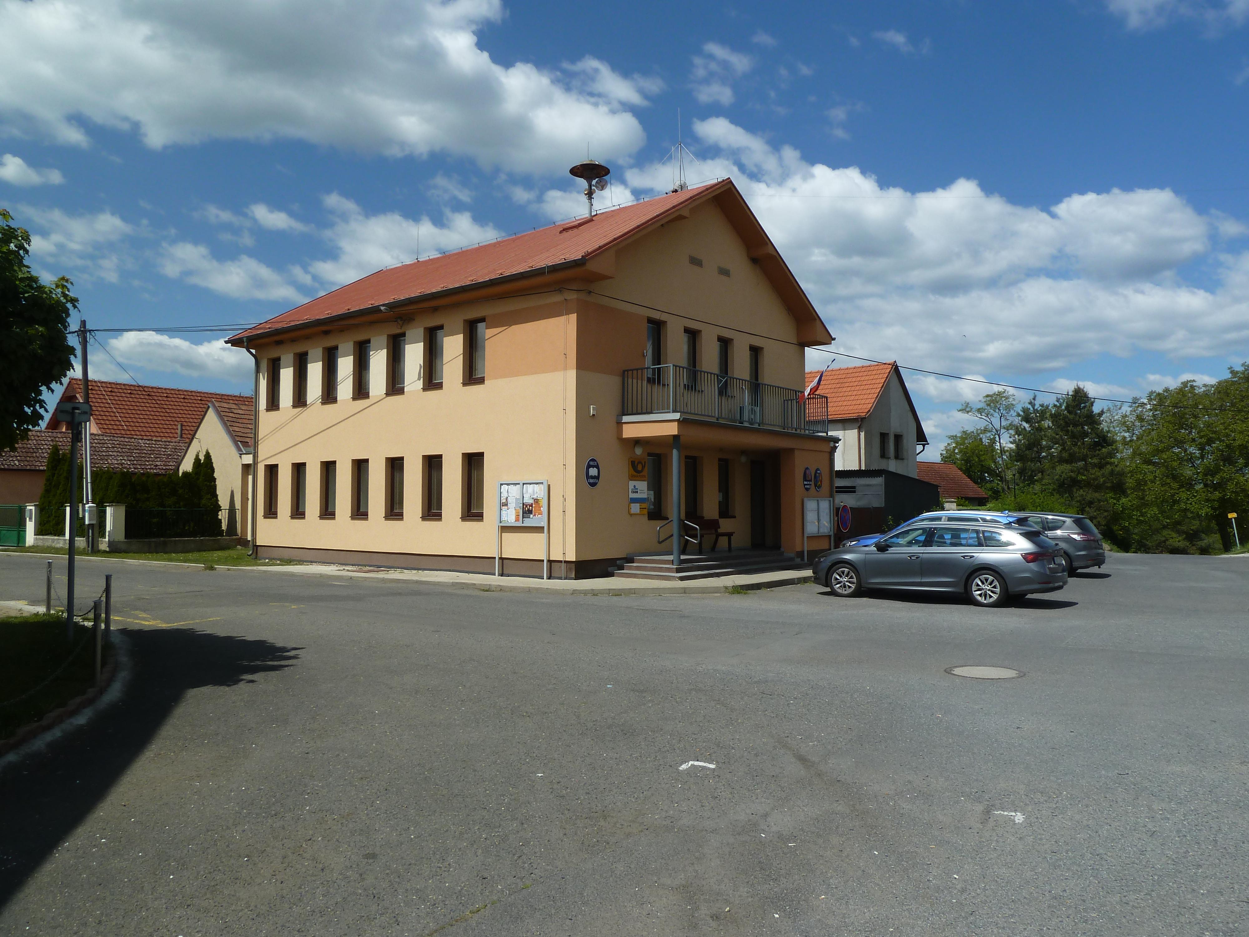 Krabčice - obecní úřad foto 5