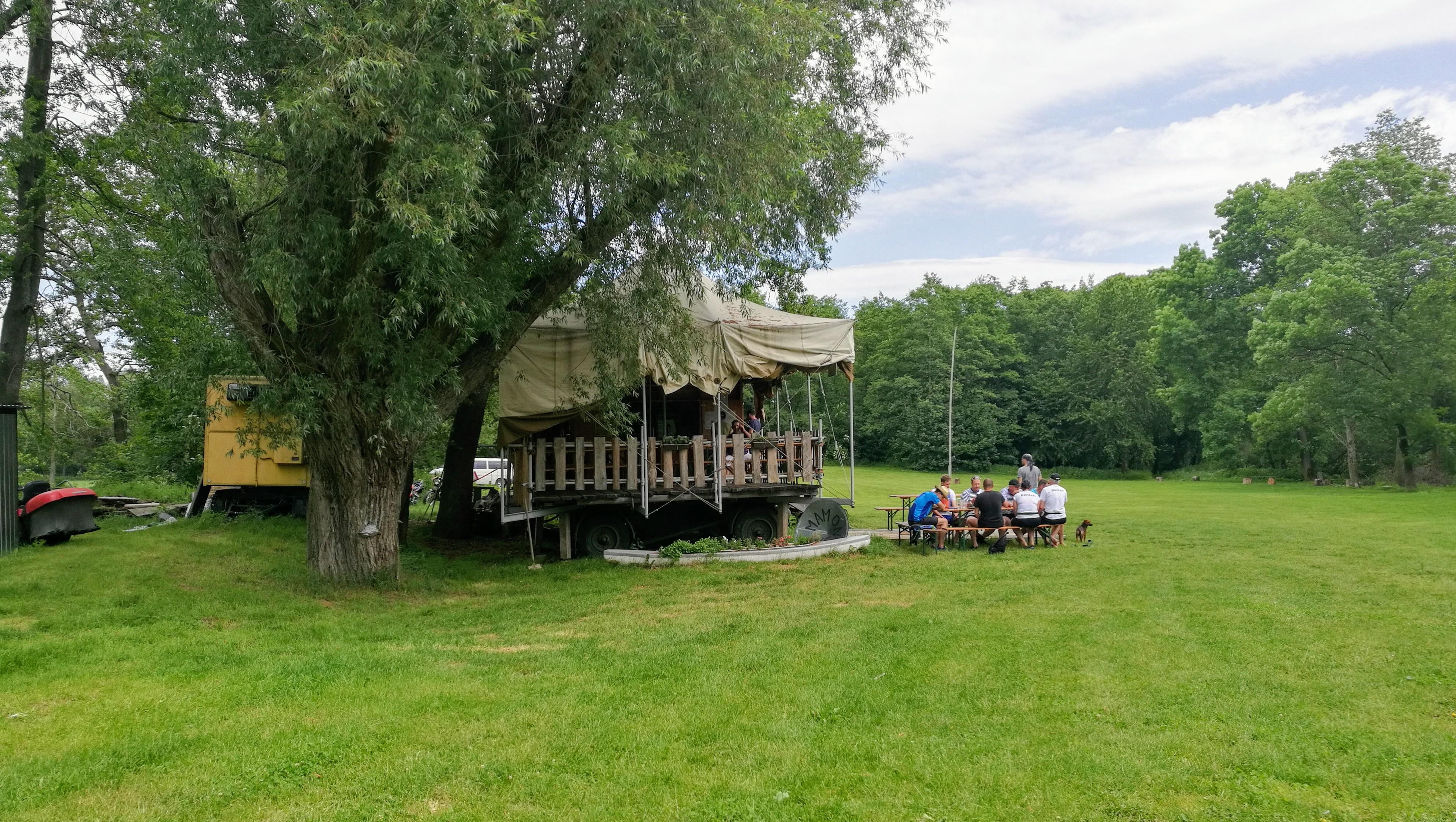 Občerstvení kemp Slaník foto 4