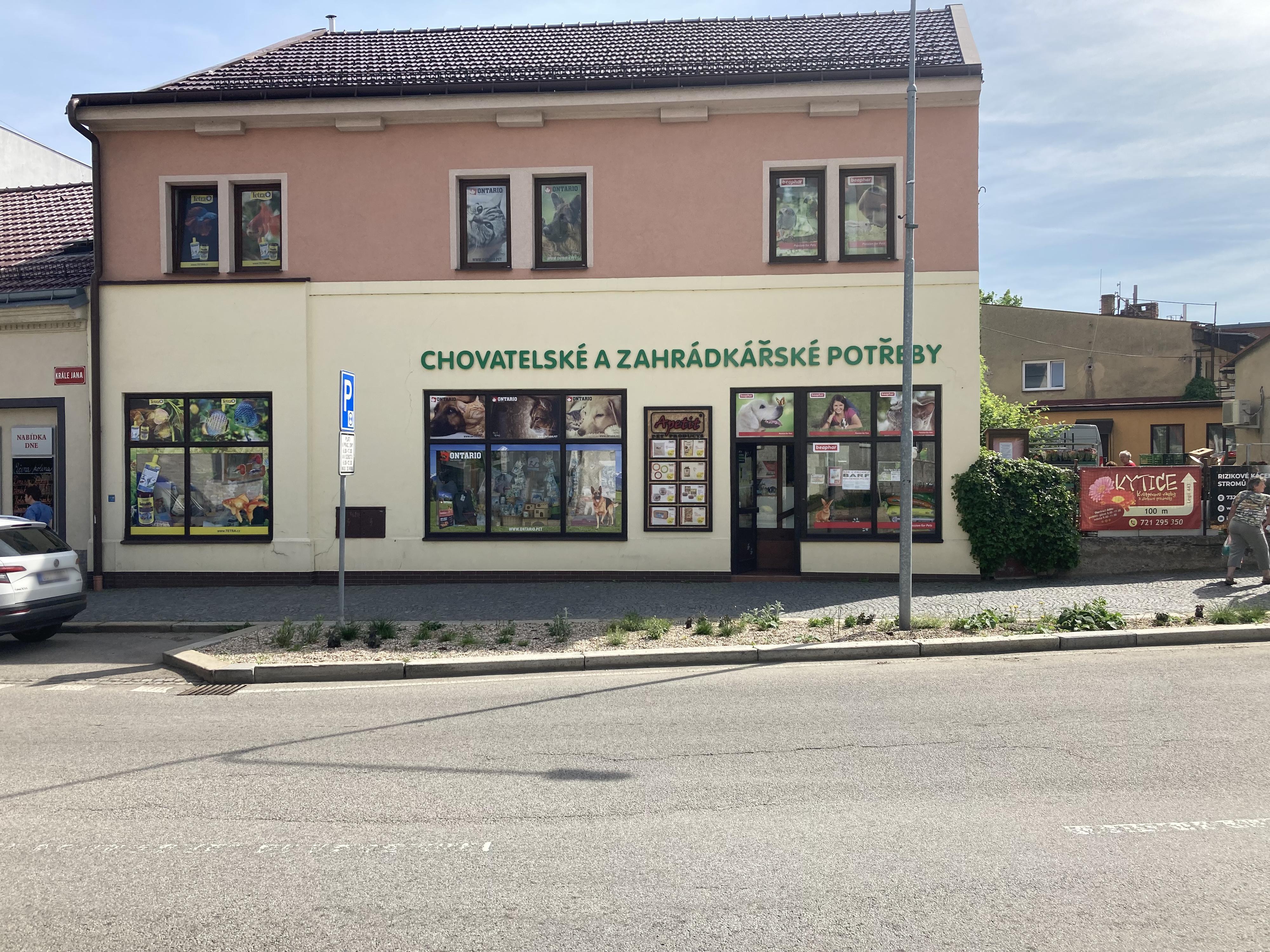 Chovatelské a zahrádkářské potřeby Apetit Pet Products