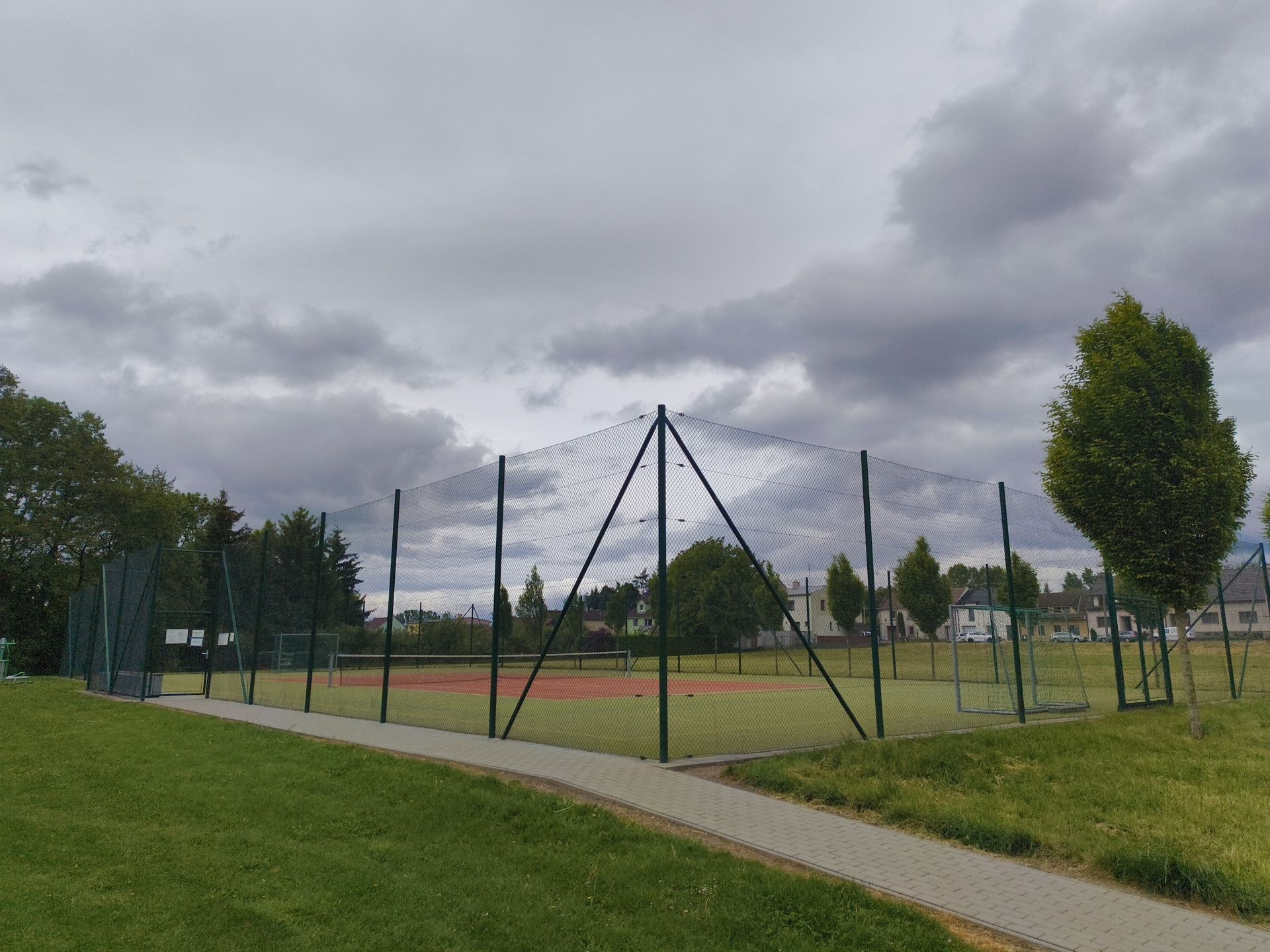 Tenisový kurt Slovanská