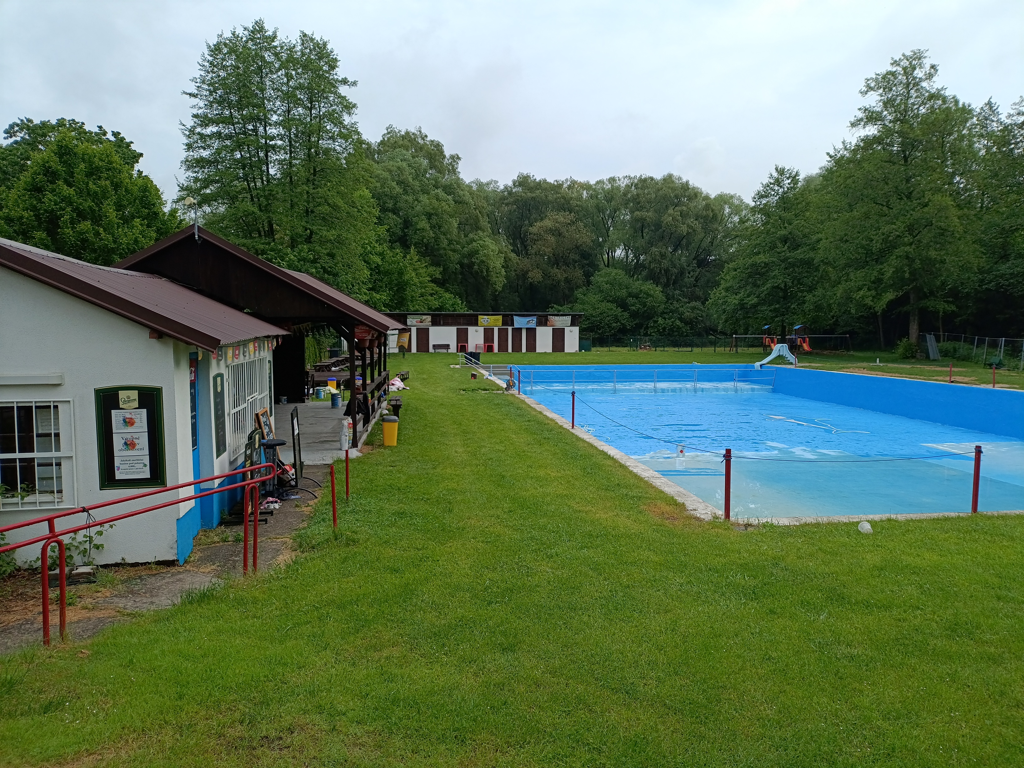 Koupaliště Želízy foto 2