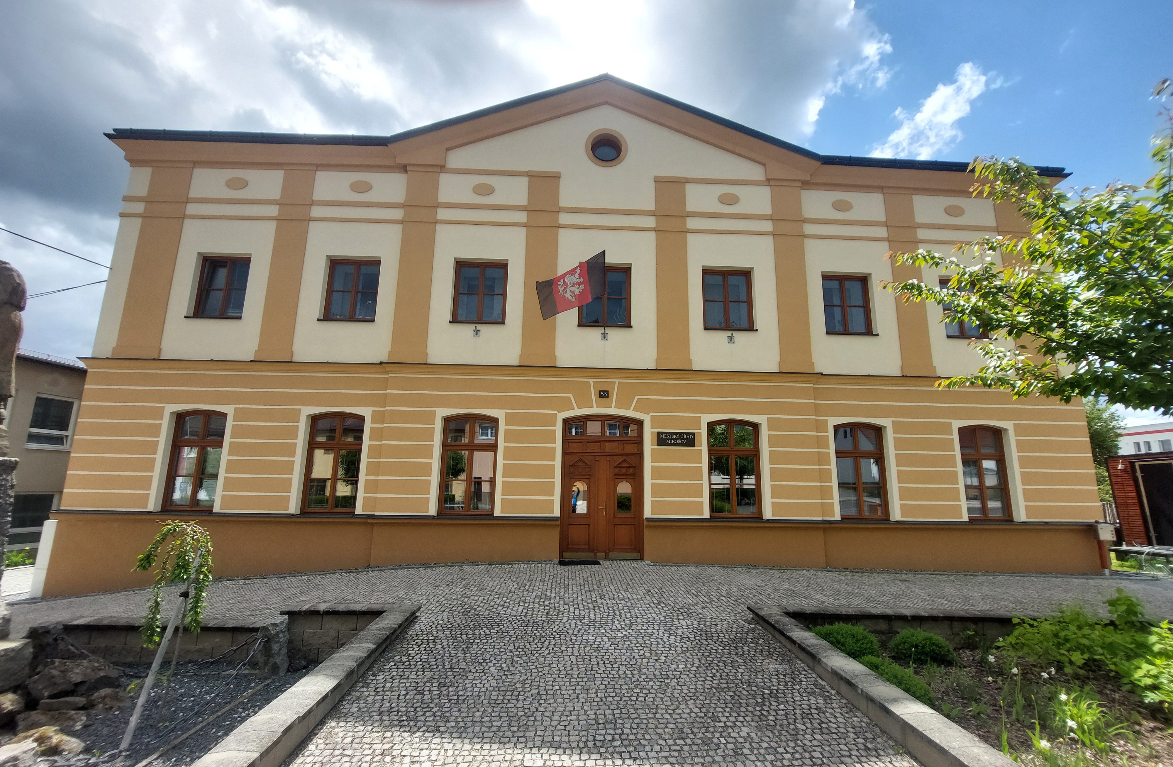 Mirošov - městský úřad foto 4