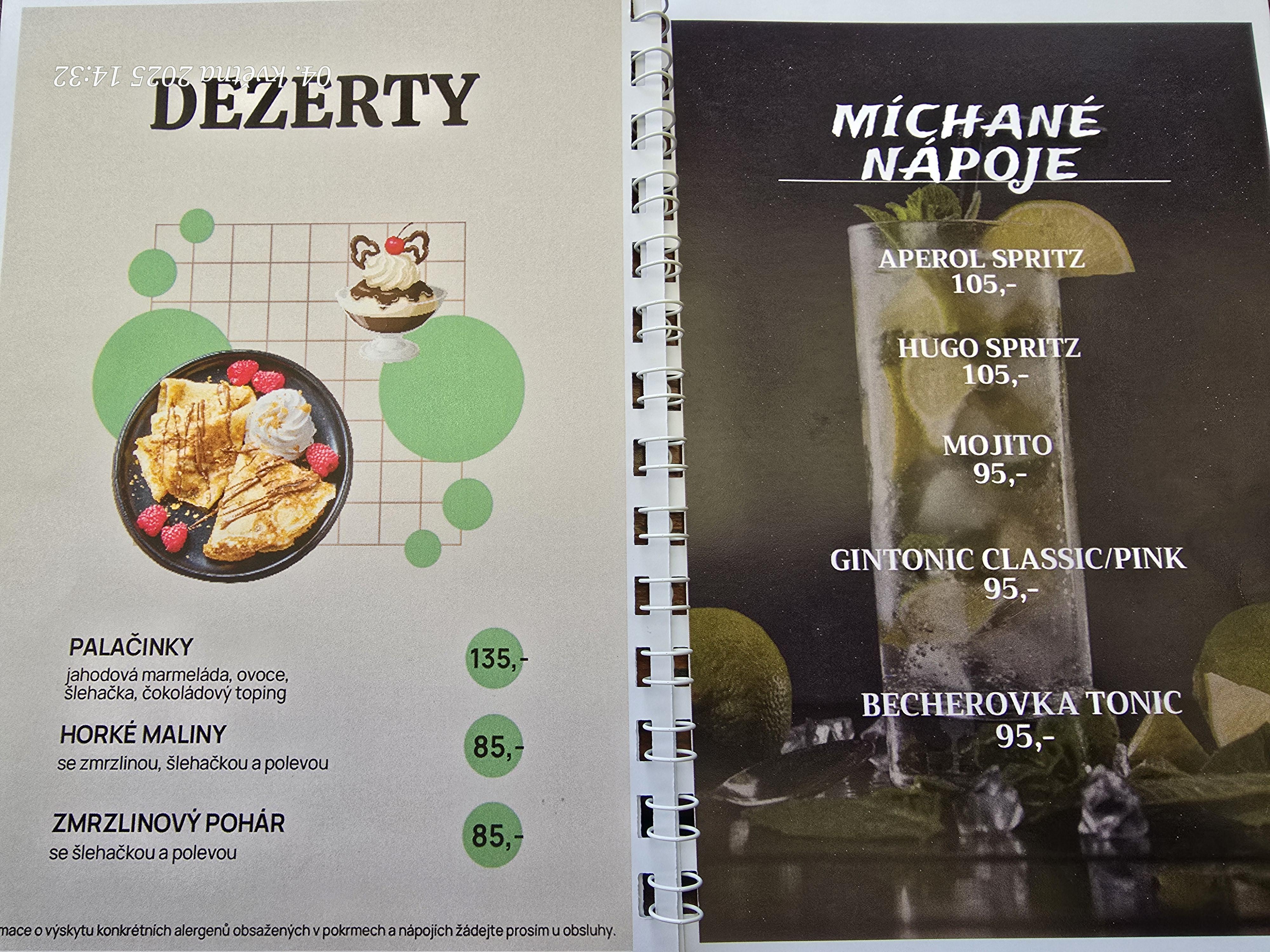 Kavárna v podloubí foto 4