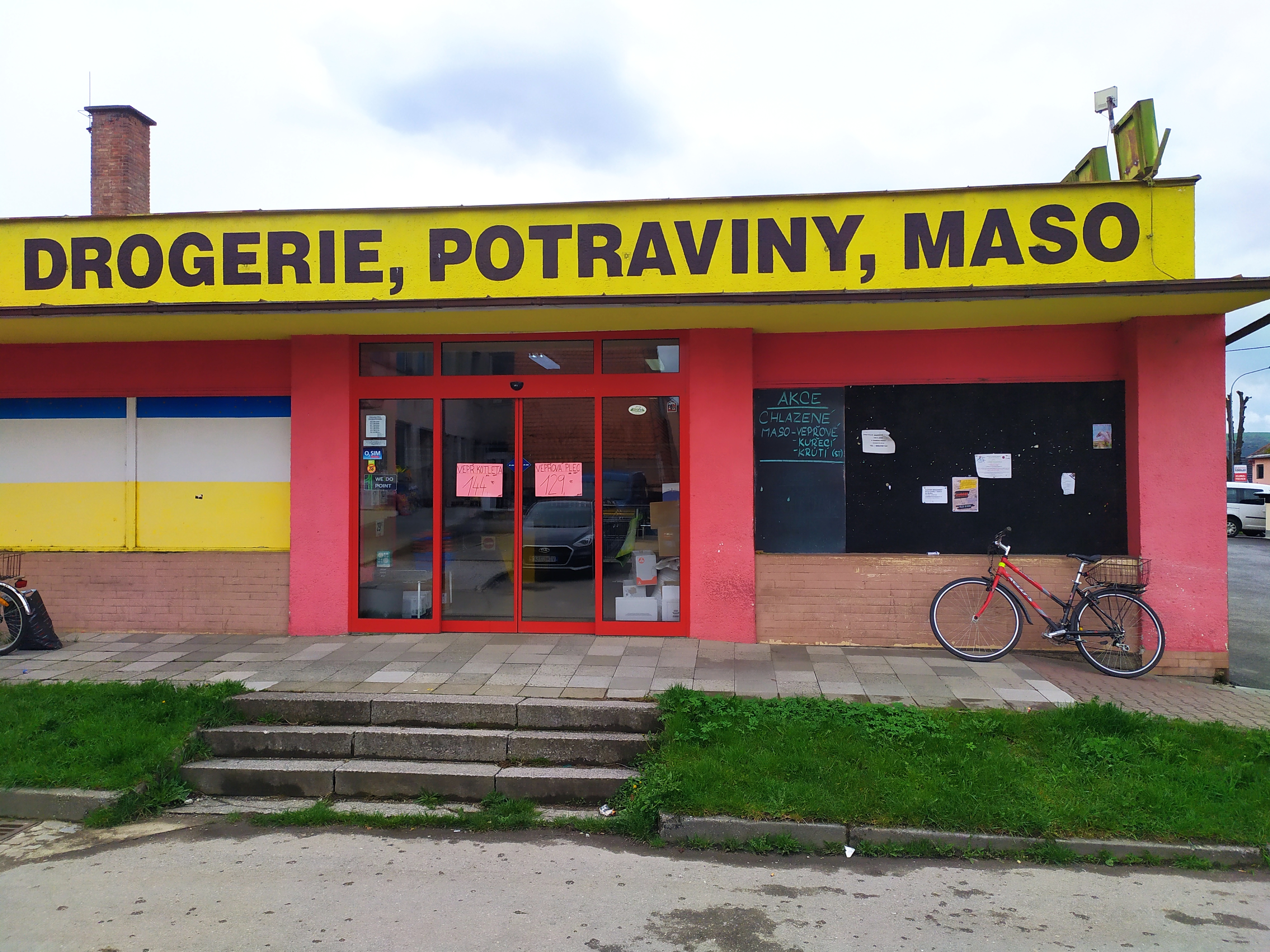 HRUŠKA - Petr Macháč foto 2