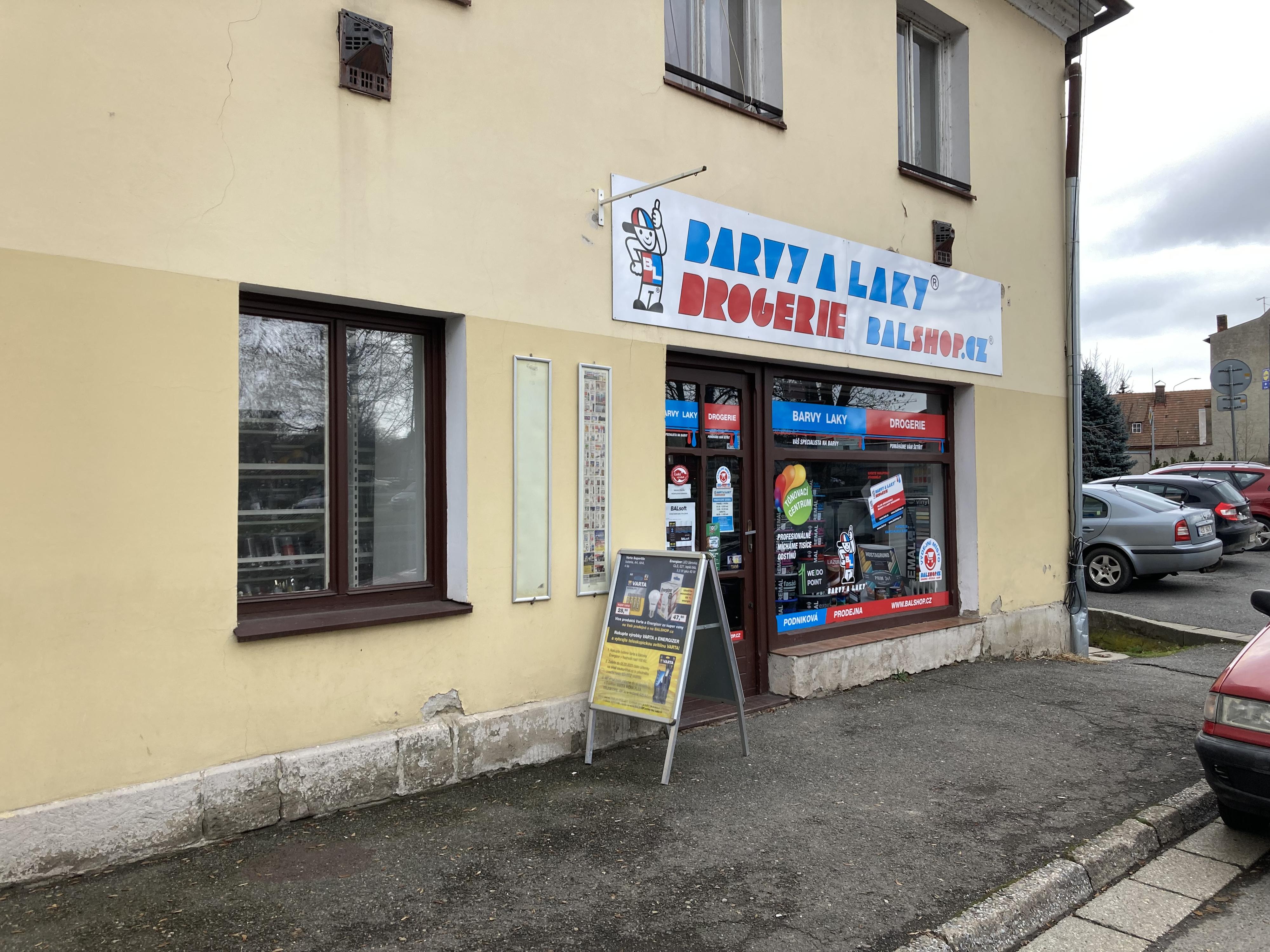 BARVY A LAKY DROGERIE foto 3