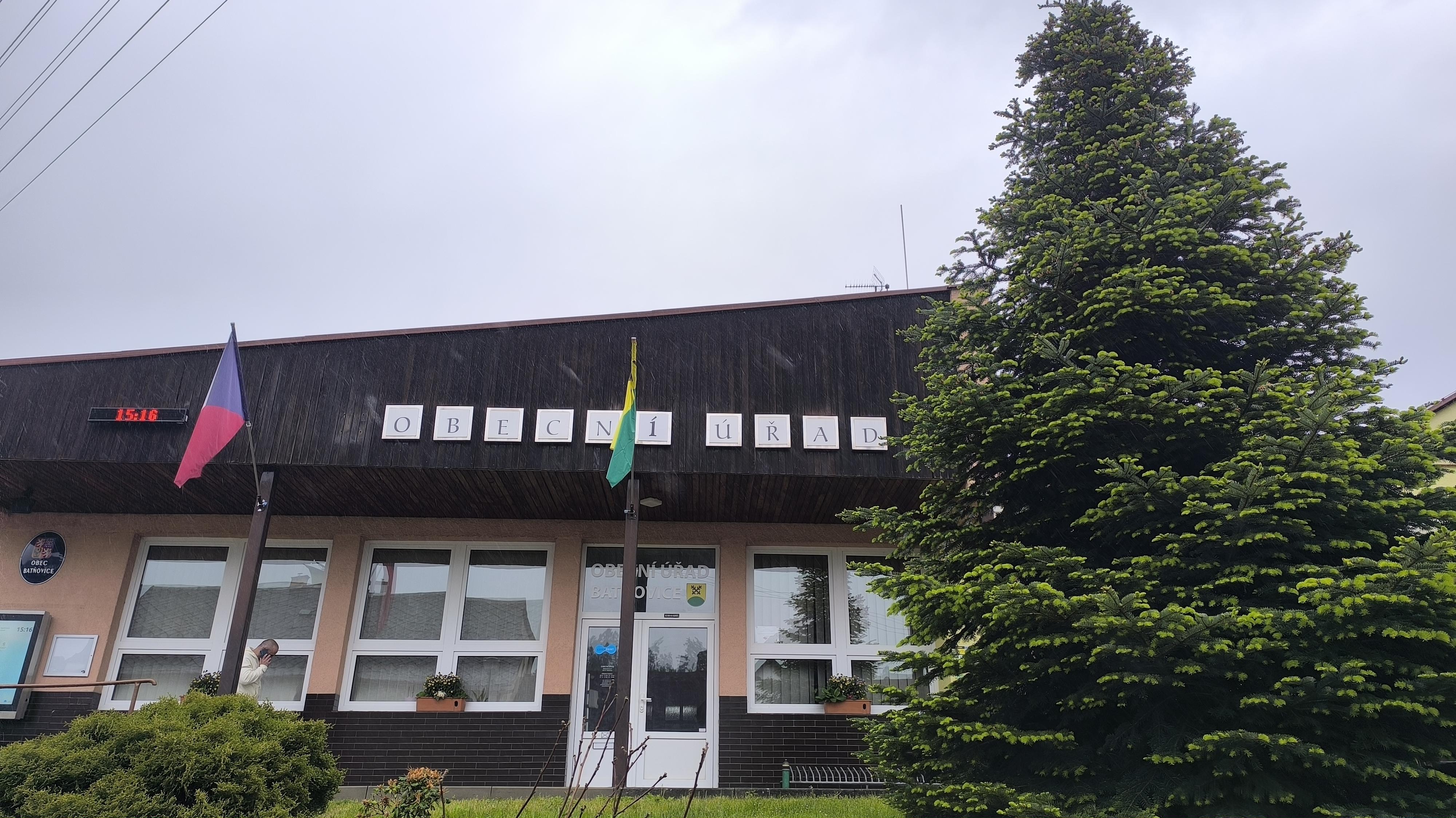 Batňovice - obecní úřad foto 3