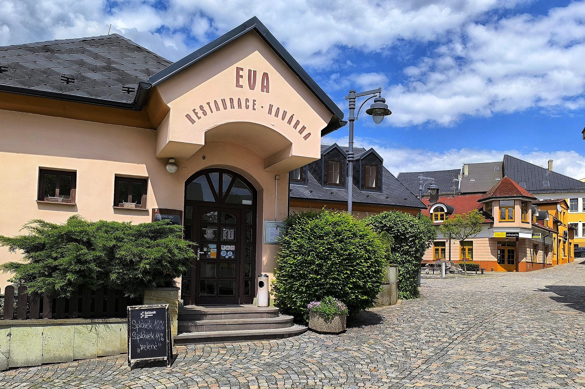 Restaurace a kavárna Eva foto 3