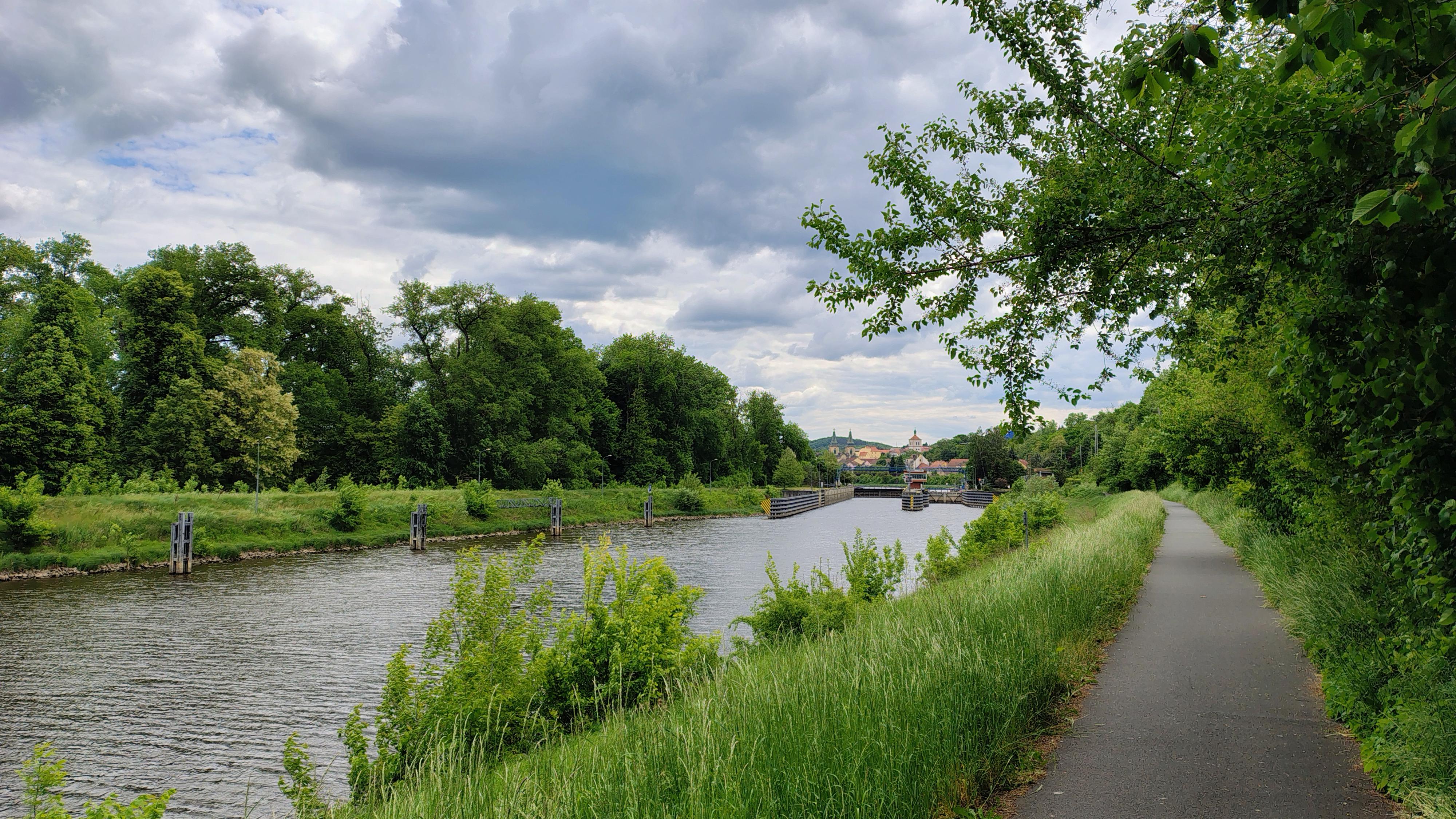 Plavební komora Roudnice nad Labem foto 5