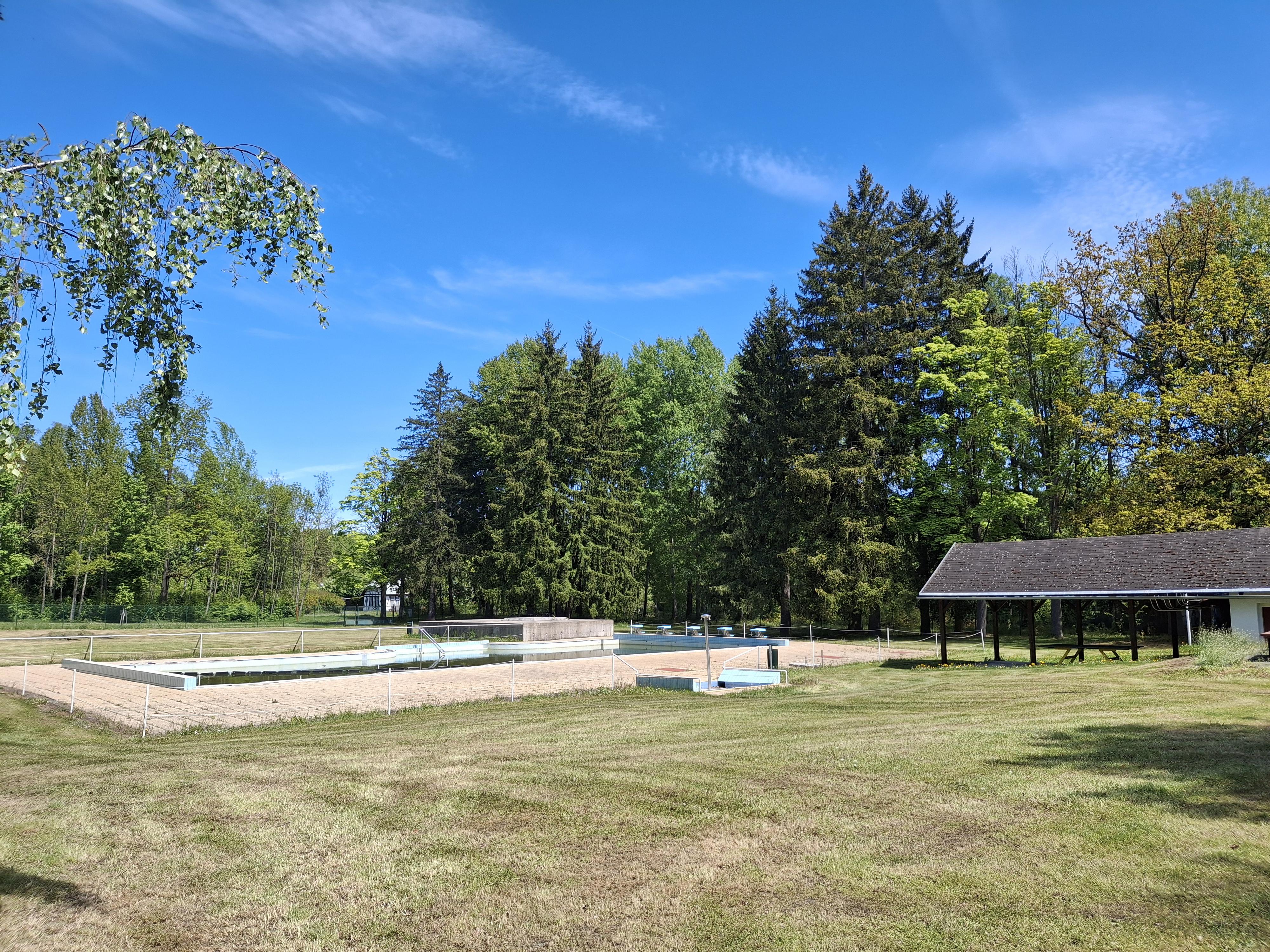 Plavecký bazén Staré Lázně