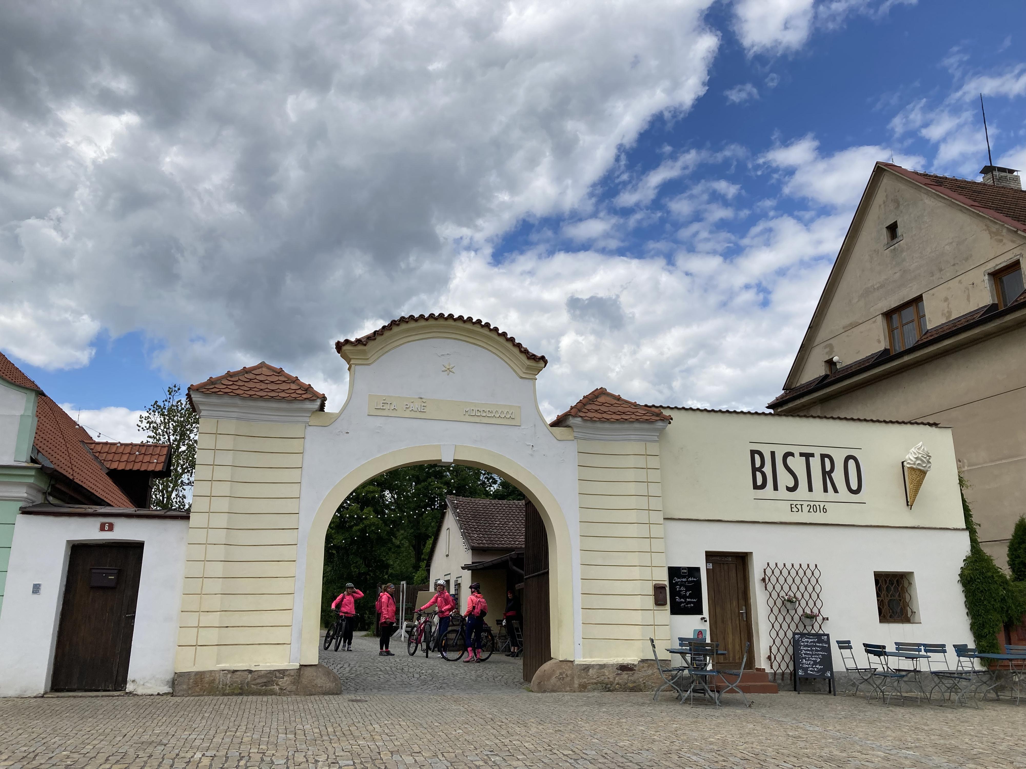 Bistro Úvaly foto 2