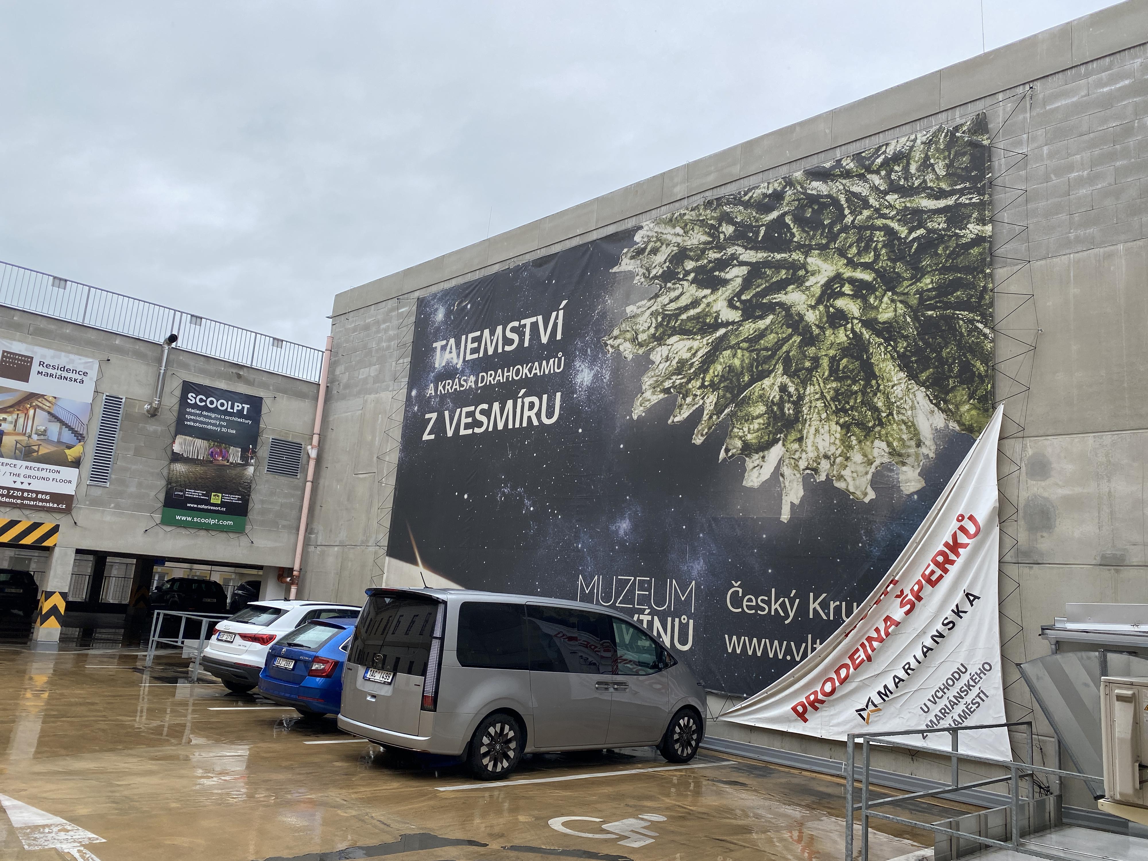 Mariánská - parkovací dům foto 3