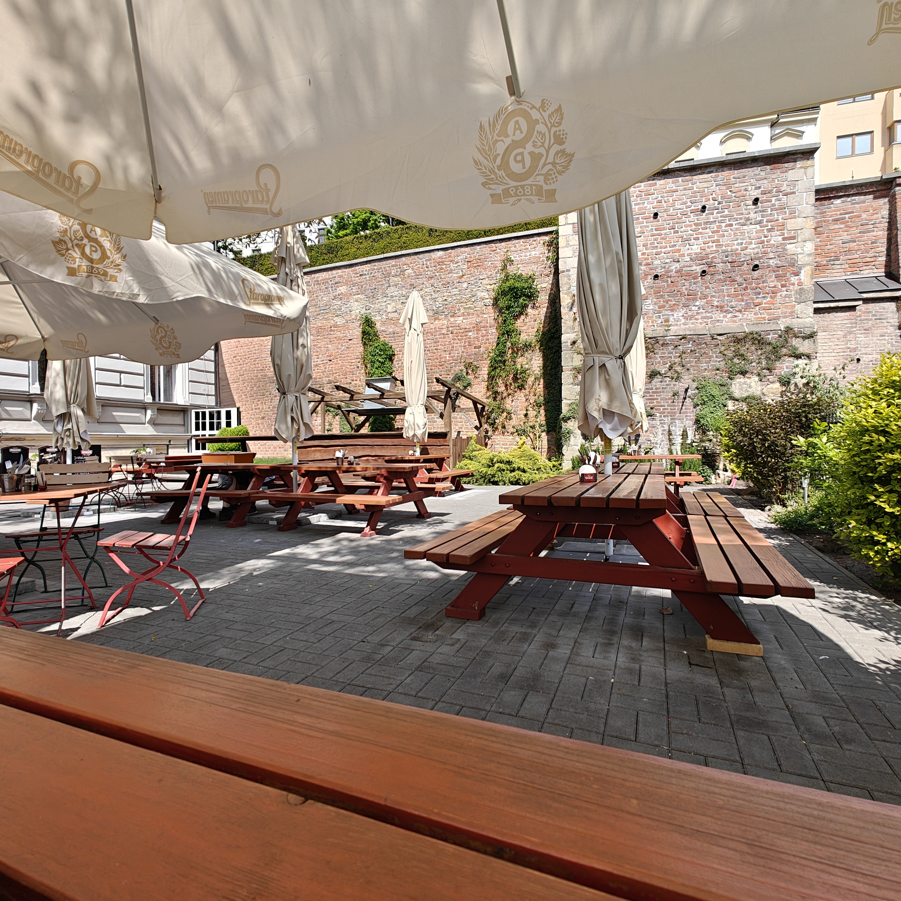 Restaurace U Děravýho kotle foto 5
