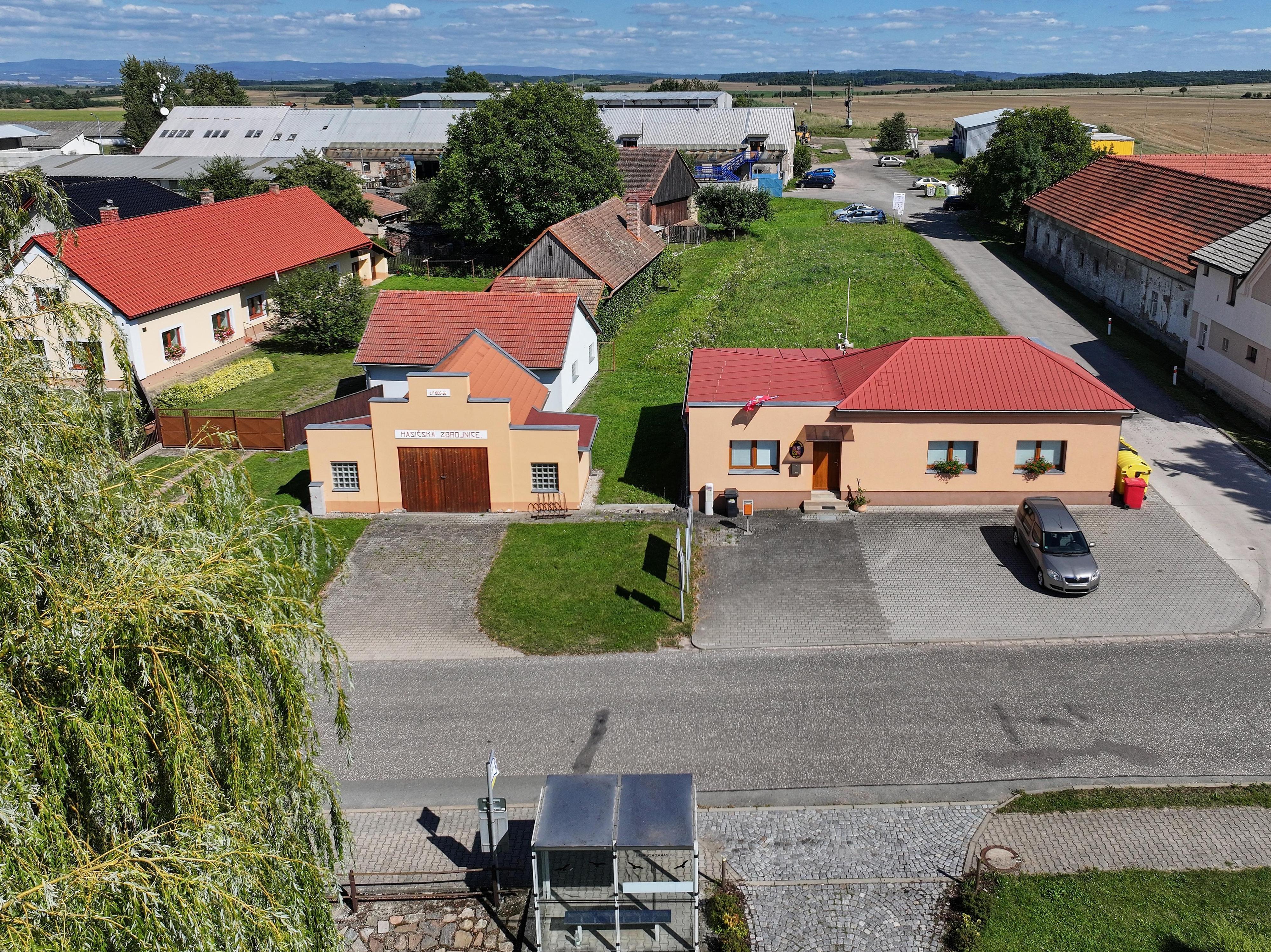 Divec - obecní úřad foto 3