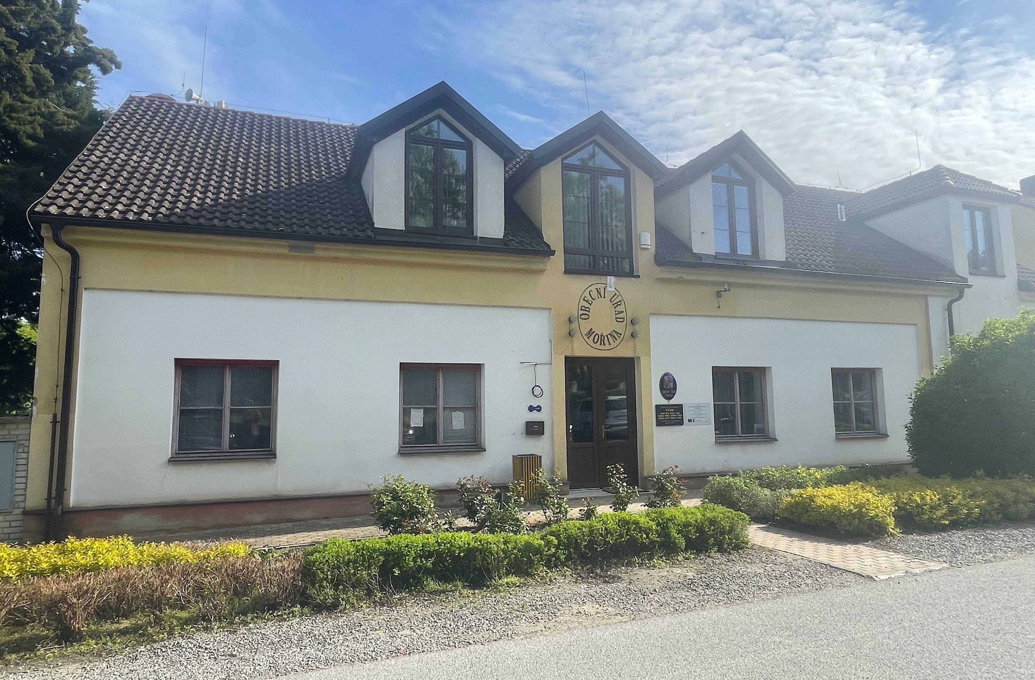 Mořina - obecní úřad foto 4