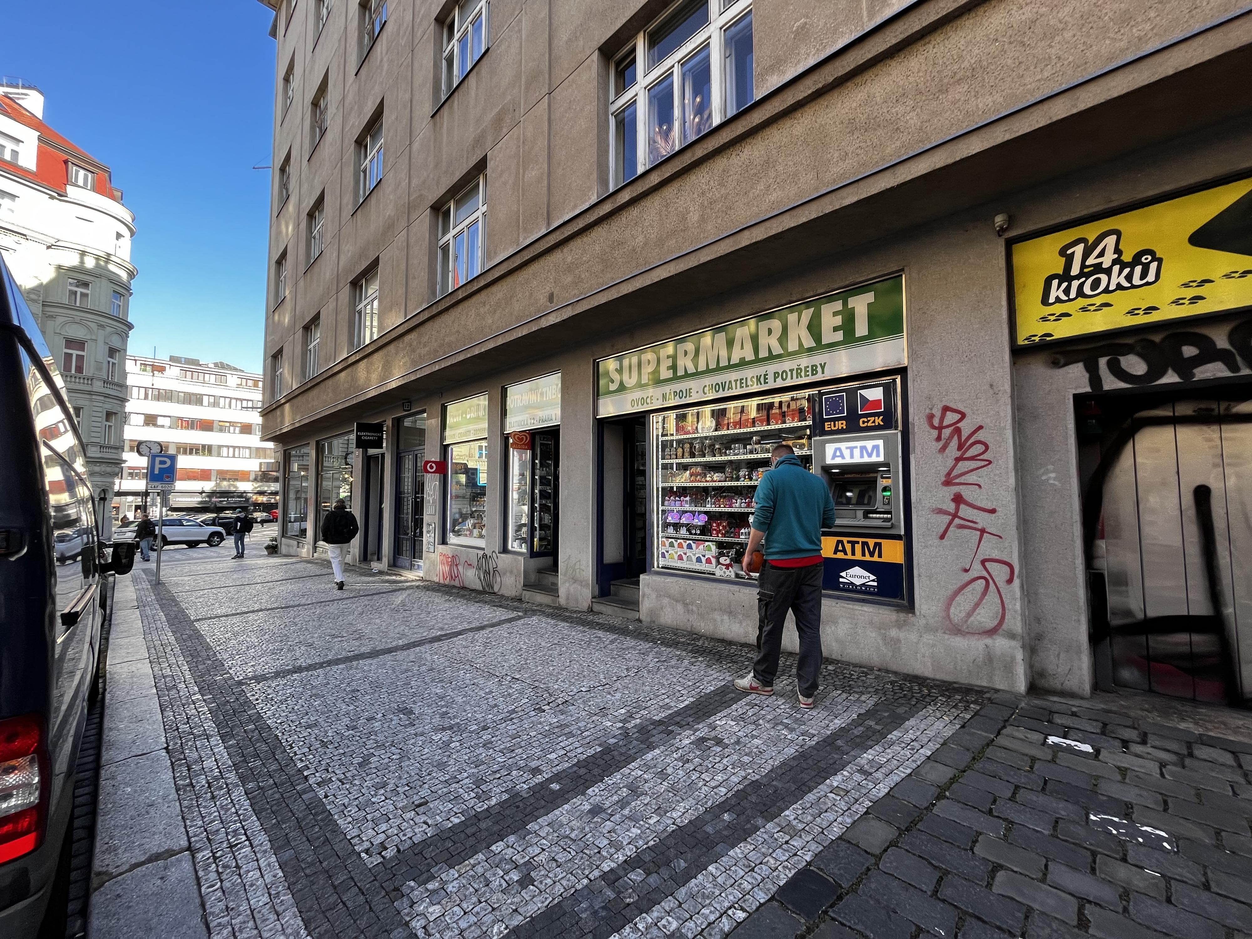 Potraviny Zlatnická