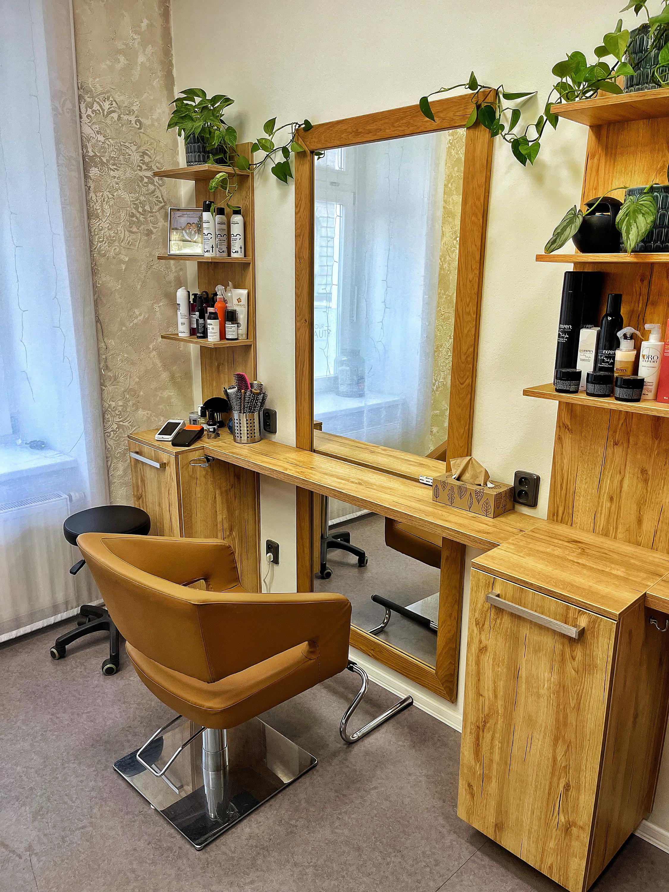 Olga Pohlídalová (Salon Your Beauty) foto 2