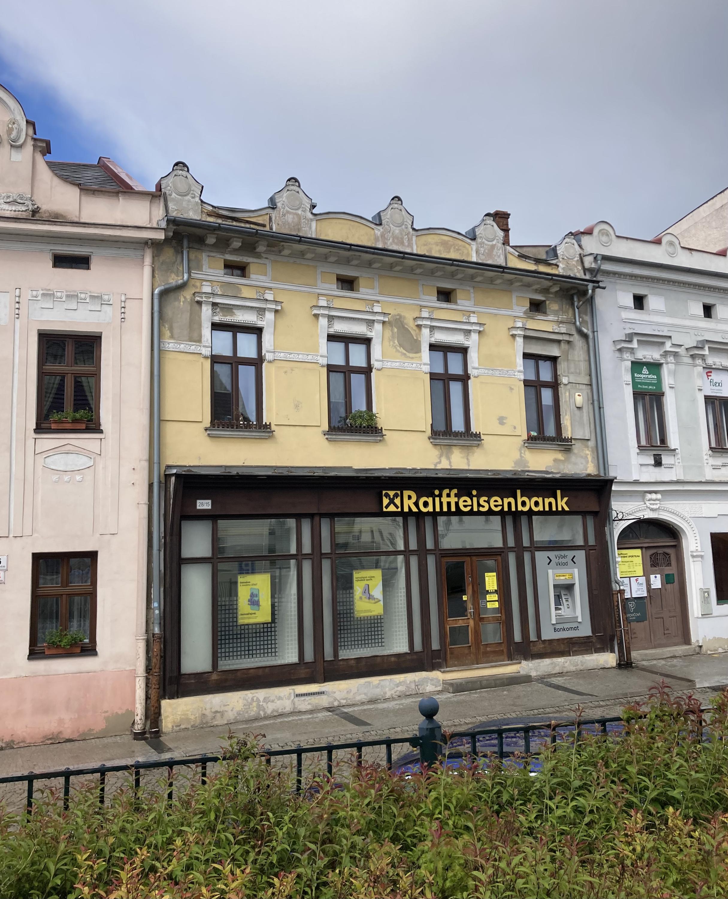 Raiffeisenbank - bankomat foto 2