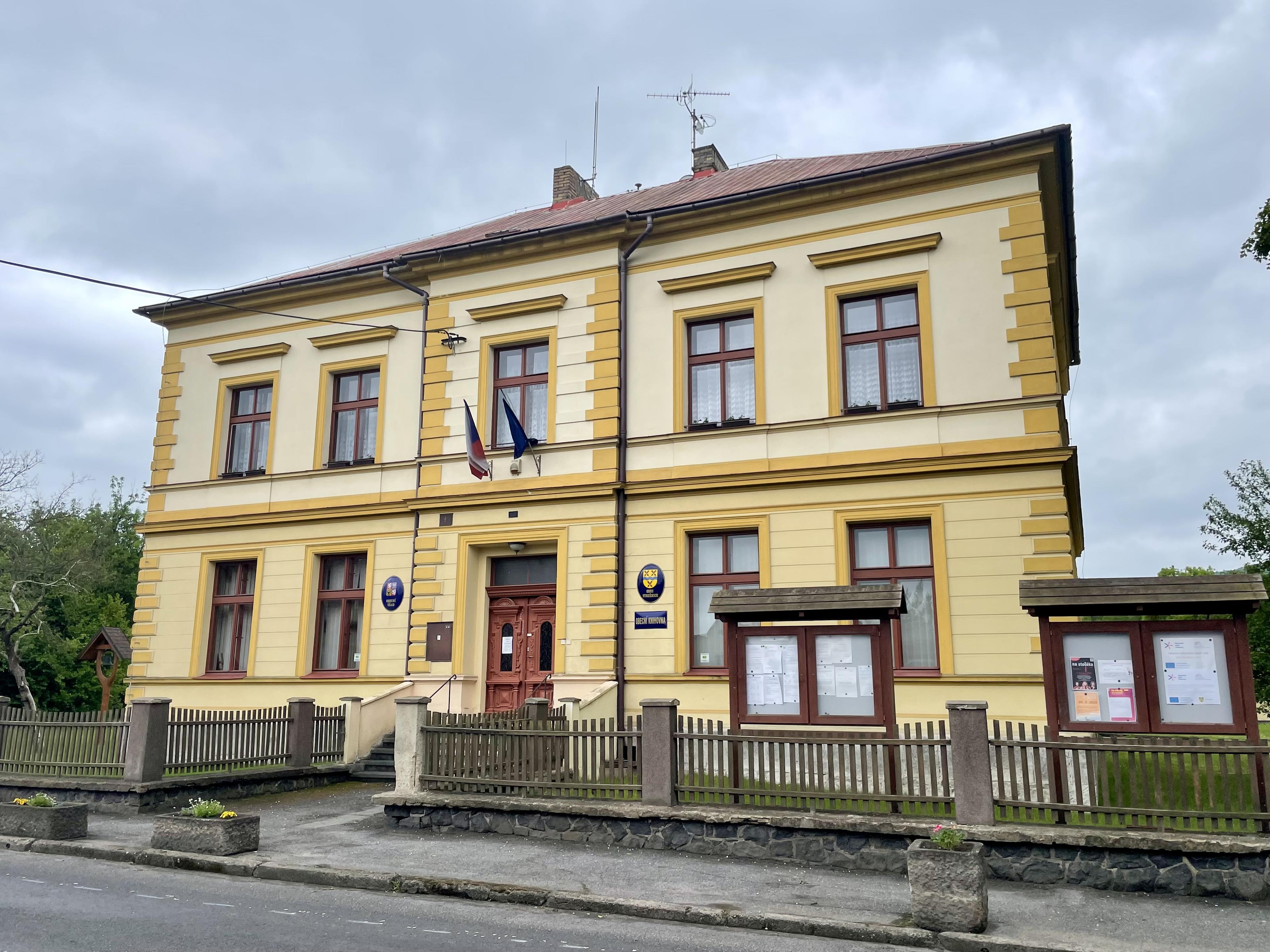 Stružnice - obecní úřad foto 4
