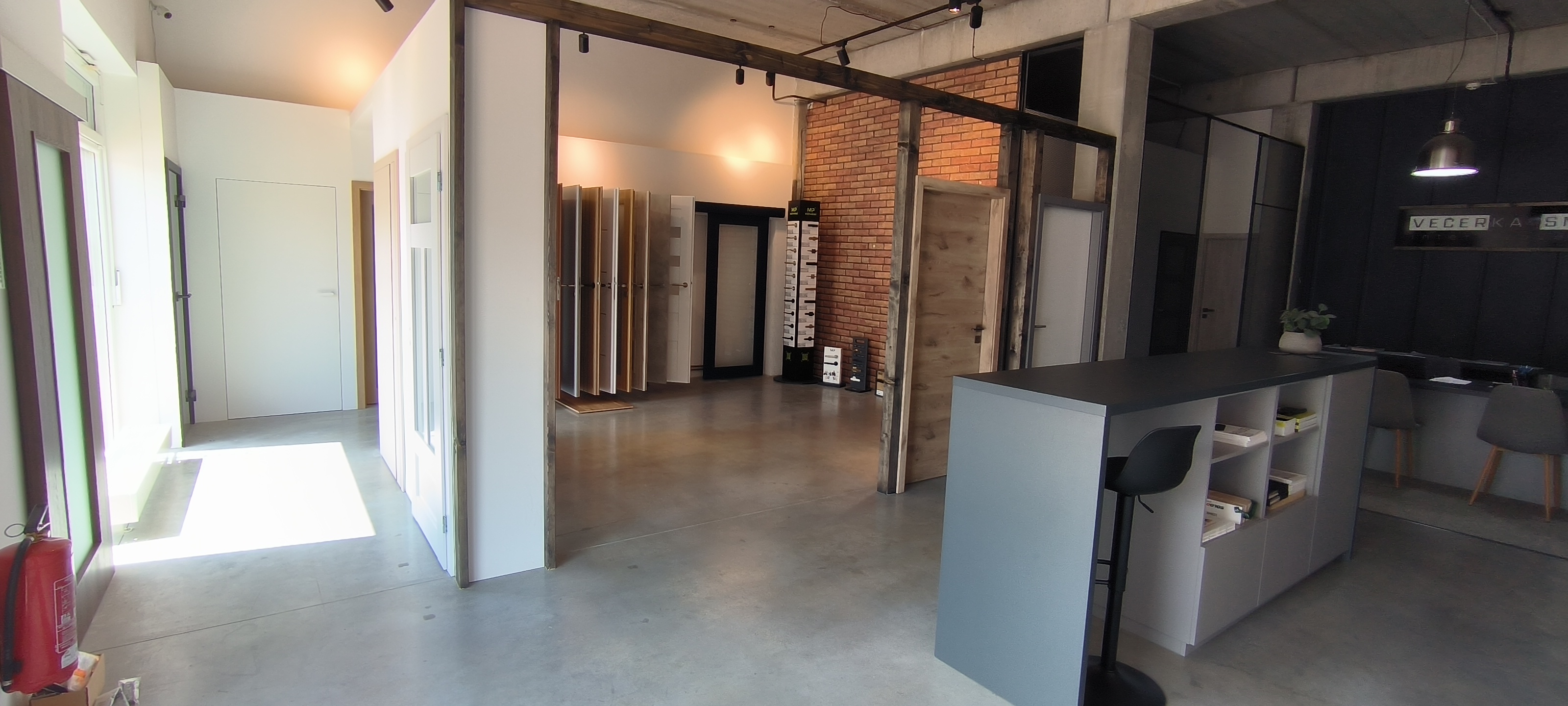 Večerka & Smoček s.r.o.  - Montáž a prodej interiérových dveří foto 2